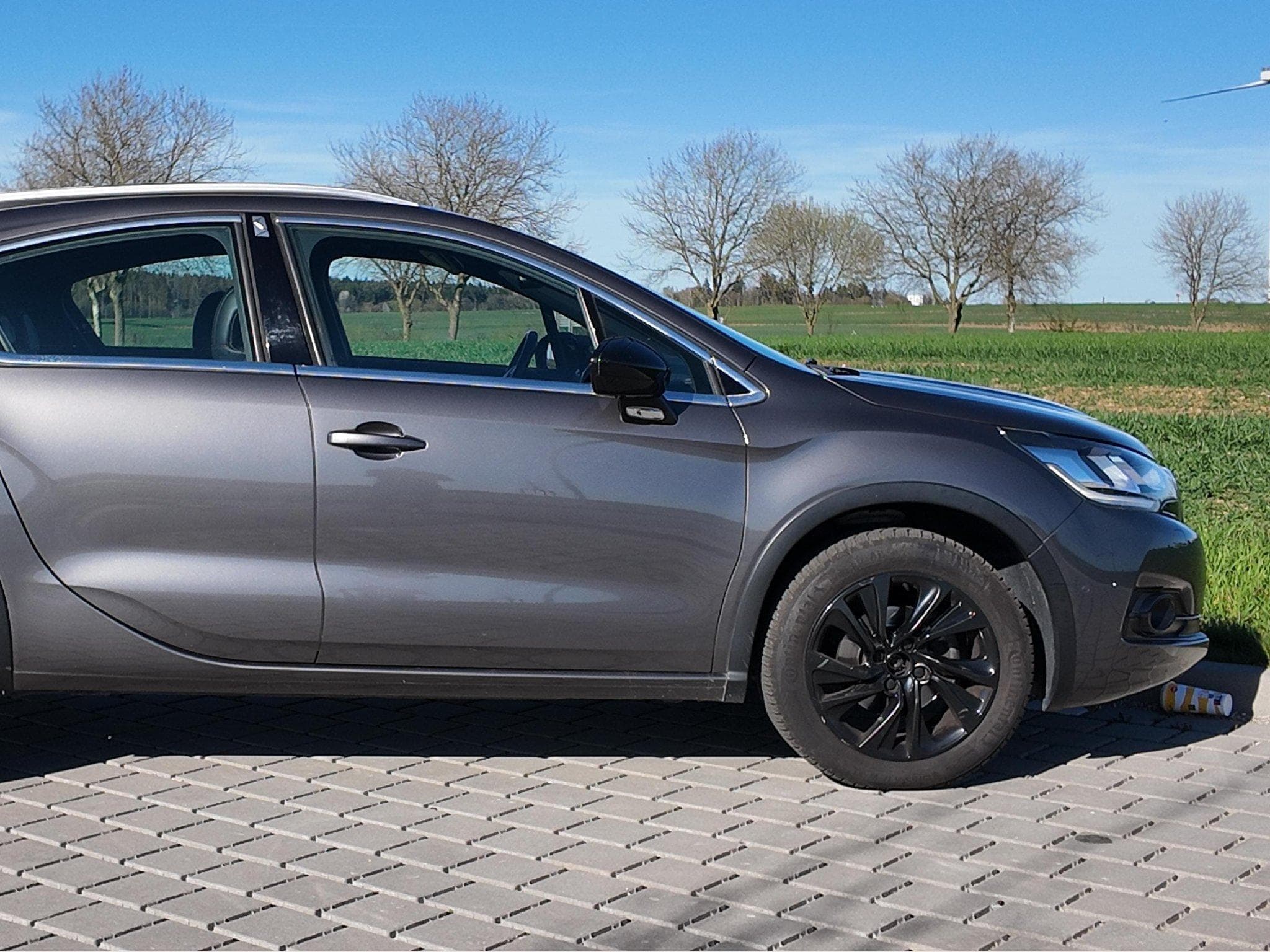 Citroën DS Crossback (2017) - Photo 4