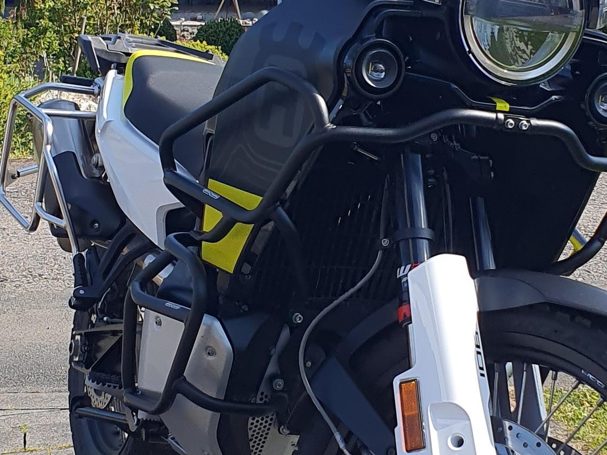 Husqvarna 901 Norden (2024) - Foto 7