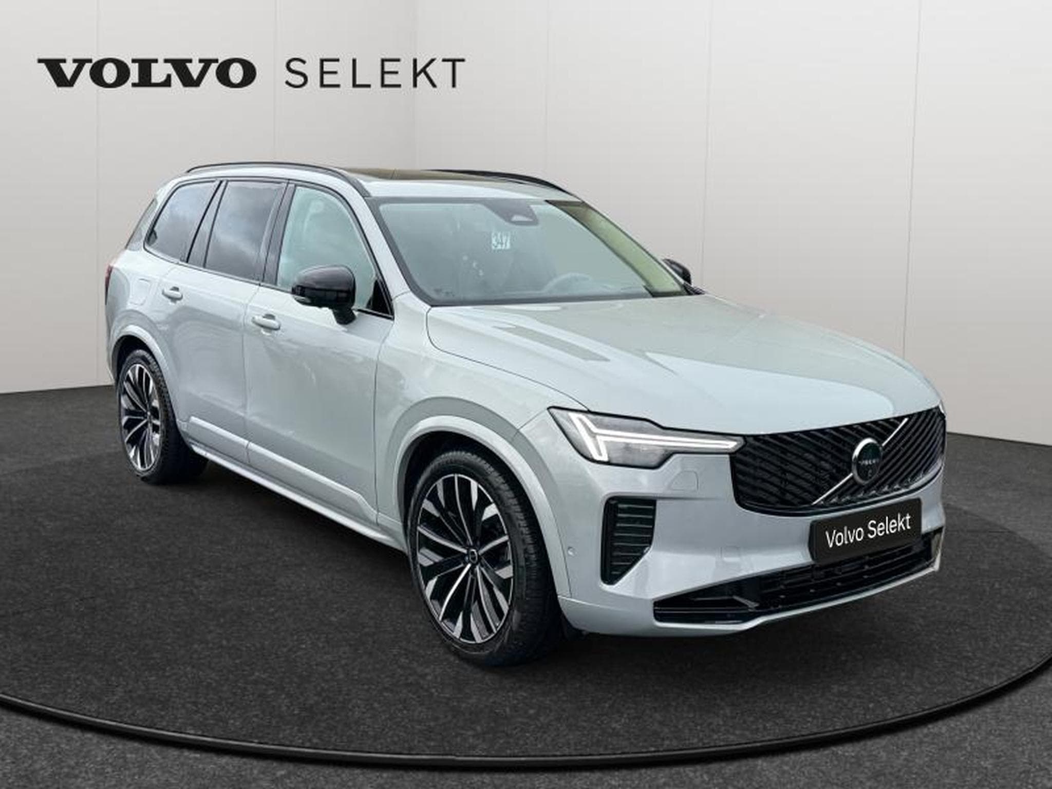 Volvo XC90 T8 Ultra Dark / Hybride (2025) - Photo 11