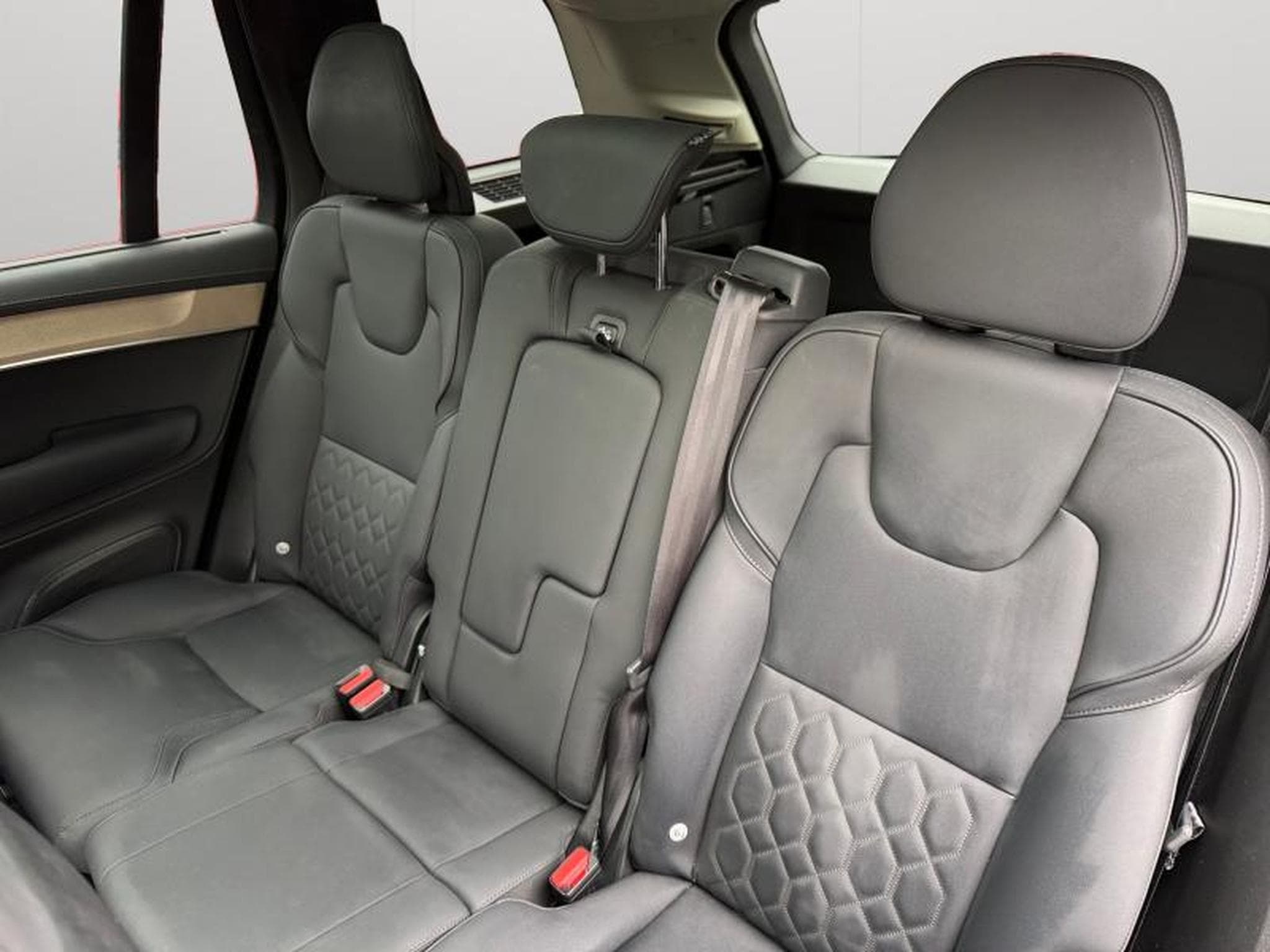 Volvo XC90 T8 Ultra Dark / Hybride (2025) - Photo 19