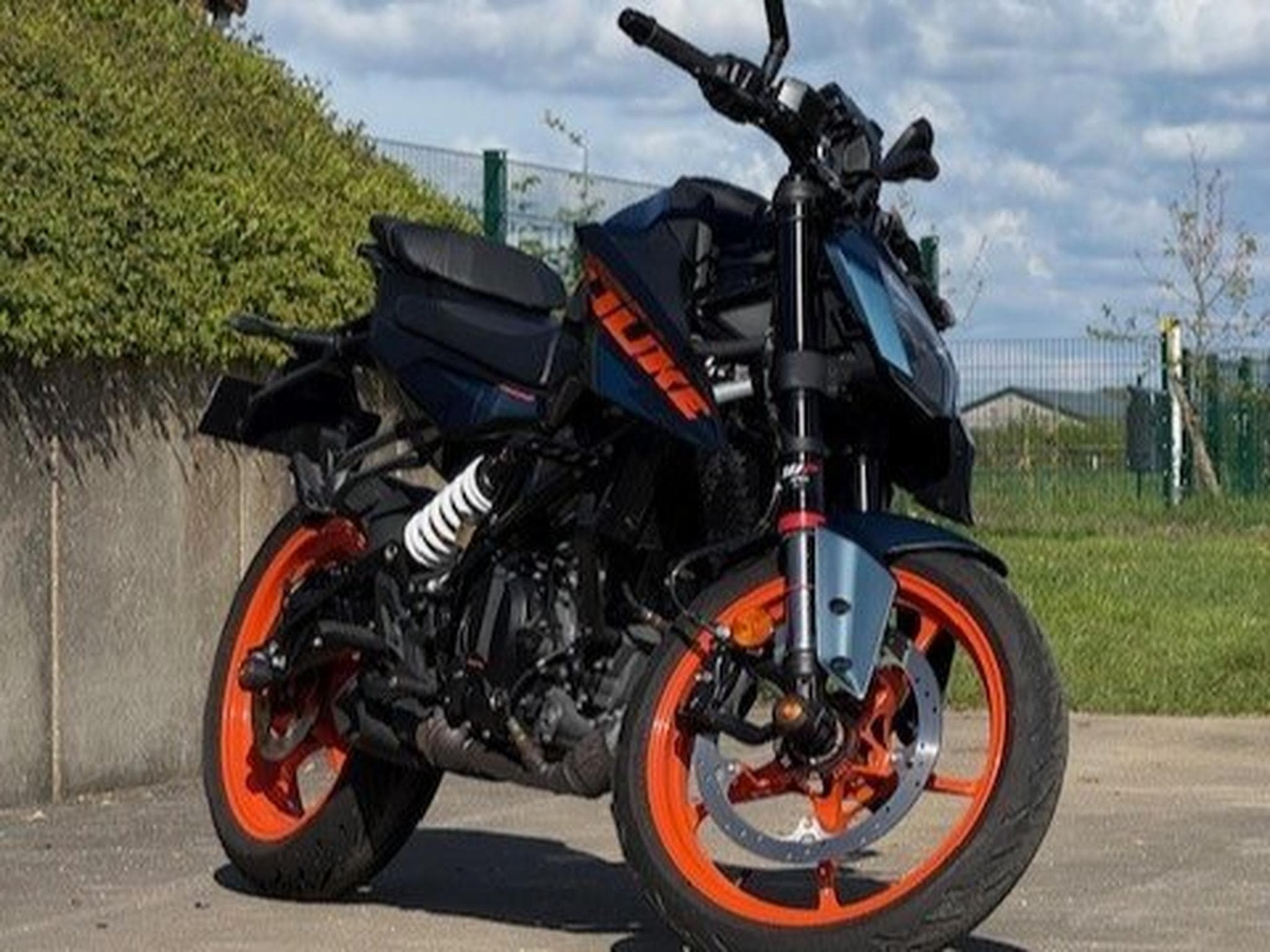 KTM Duke Duke125 (2024) - Photo 2