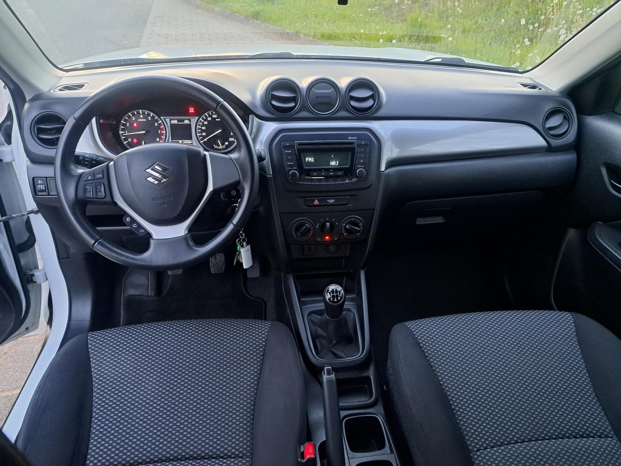 Suzuki Vitara 1.6i 4x2 120CV (2017) - Foto 12