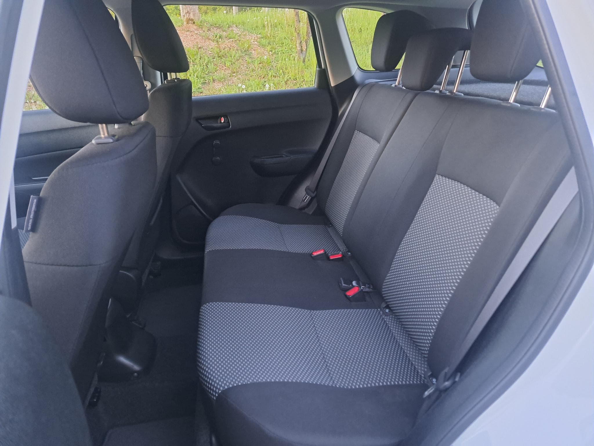 Suzuki Vitara 1.6i 4x2 120CV (2017) - Foto 14