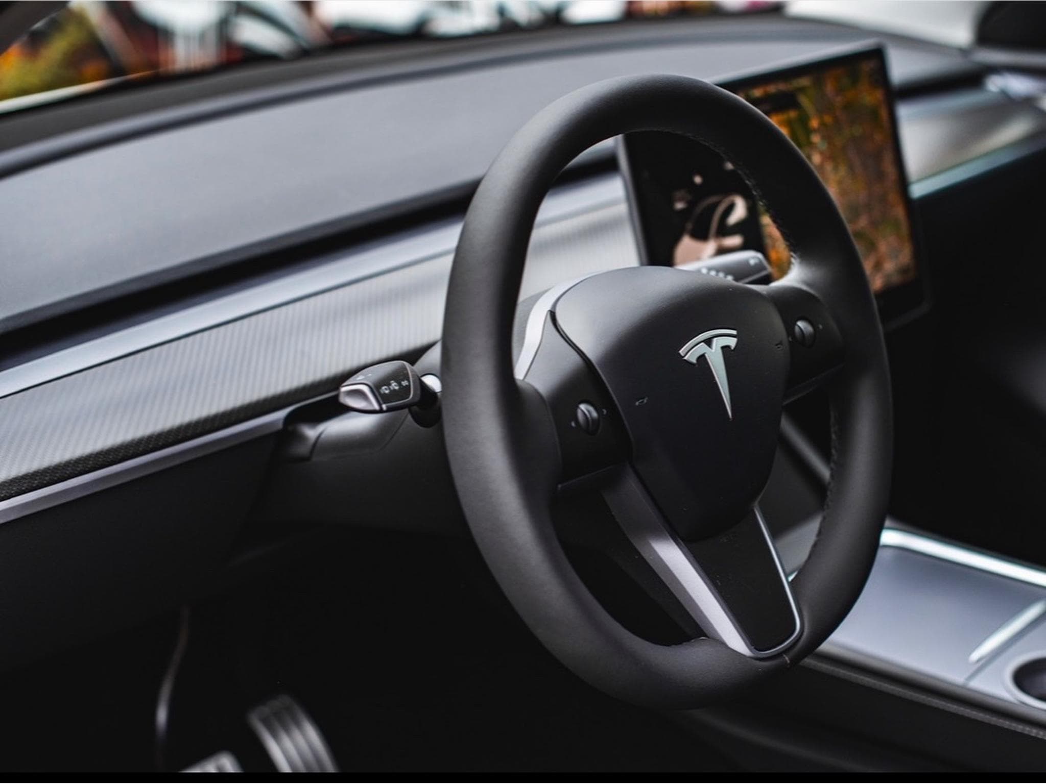 Tesla Model Y Performance AWD Dual Motor + tow hitch (2024) - Photo 3