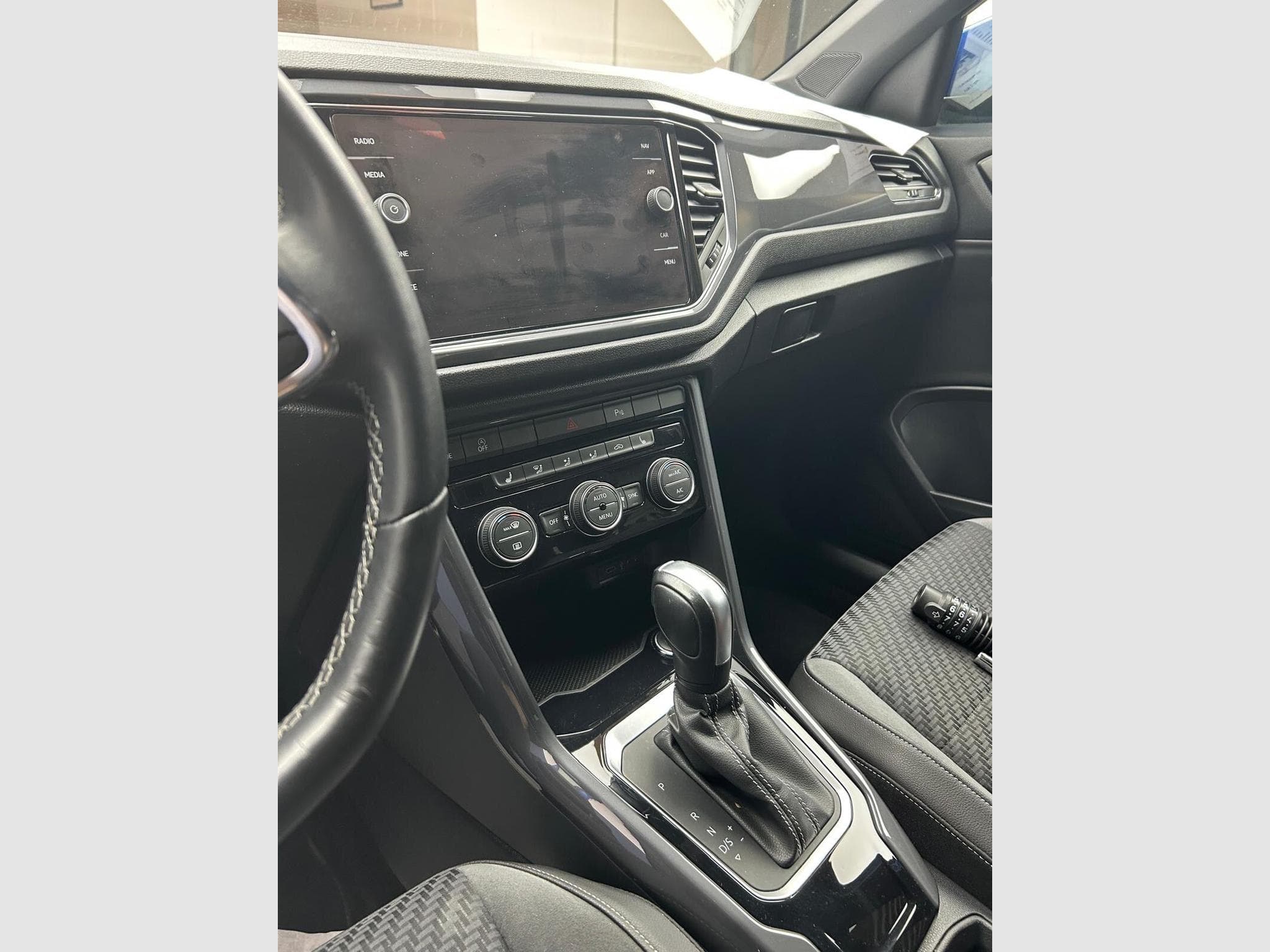 VW T-Roc 1.5 tsi 150 R-line DSG (2022) - Foto 5