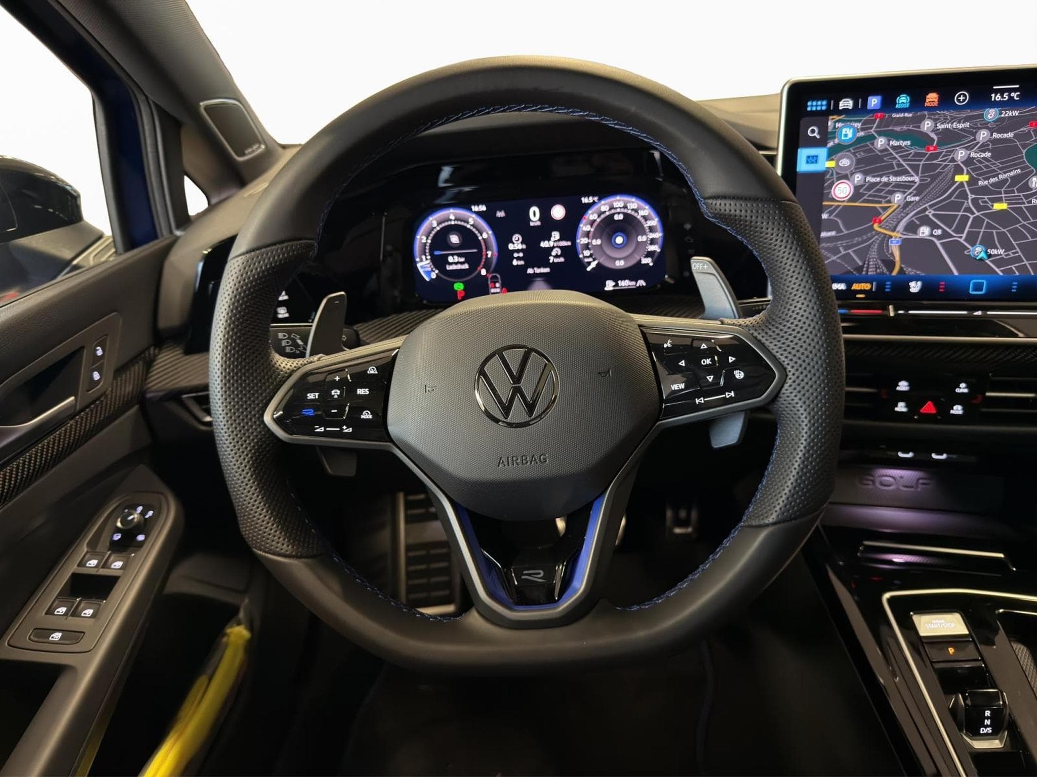 VW Golf R (2026) - Photo 10