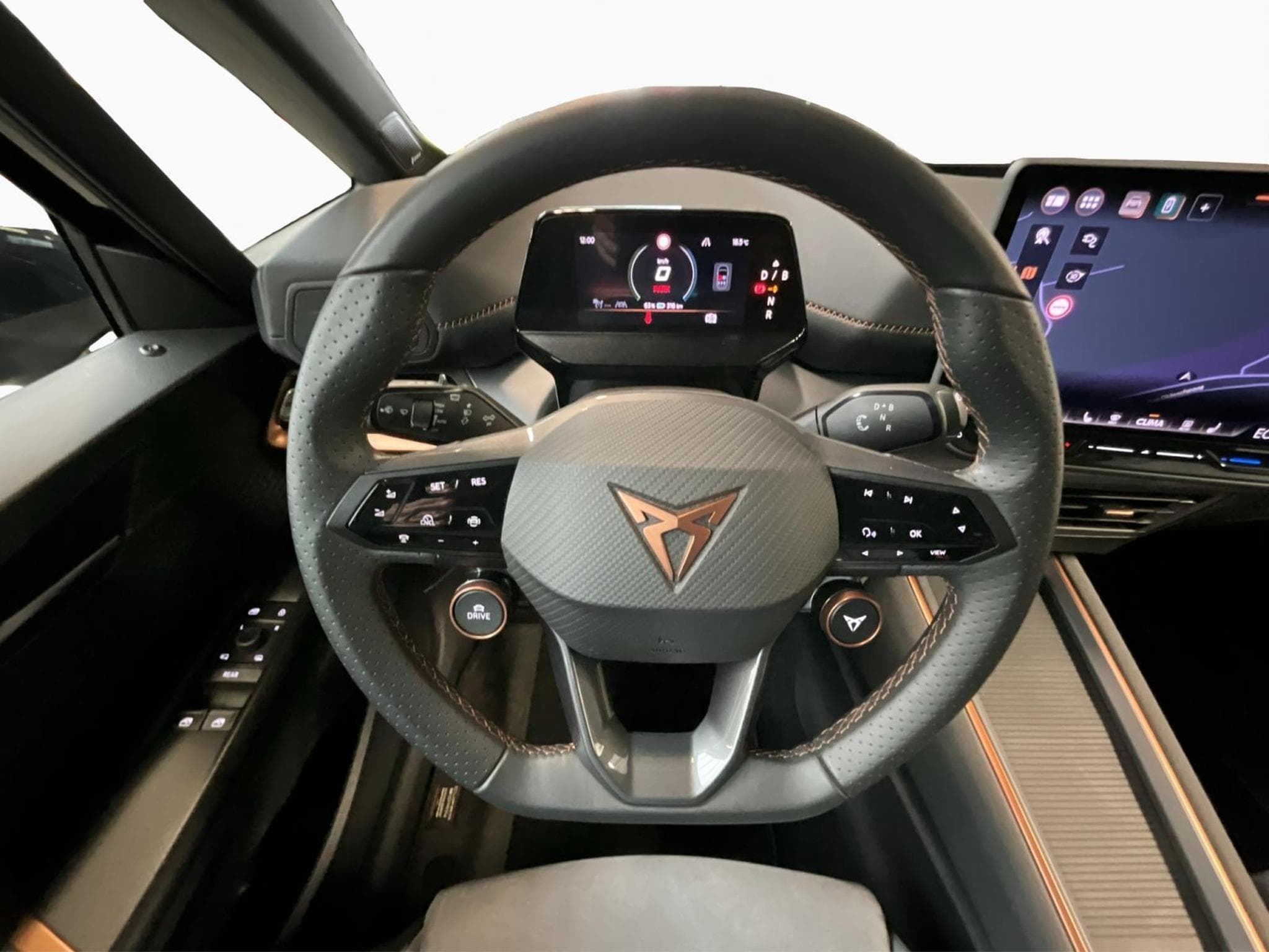 Cupra Born Zertifikat+77kWh+eBoost+LM20+P.Sennheiser (2024) - Foto 11