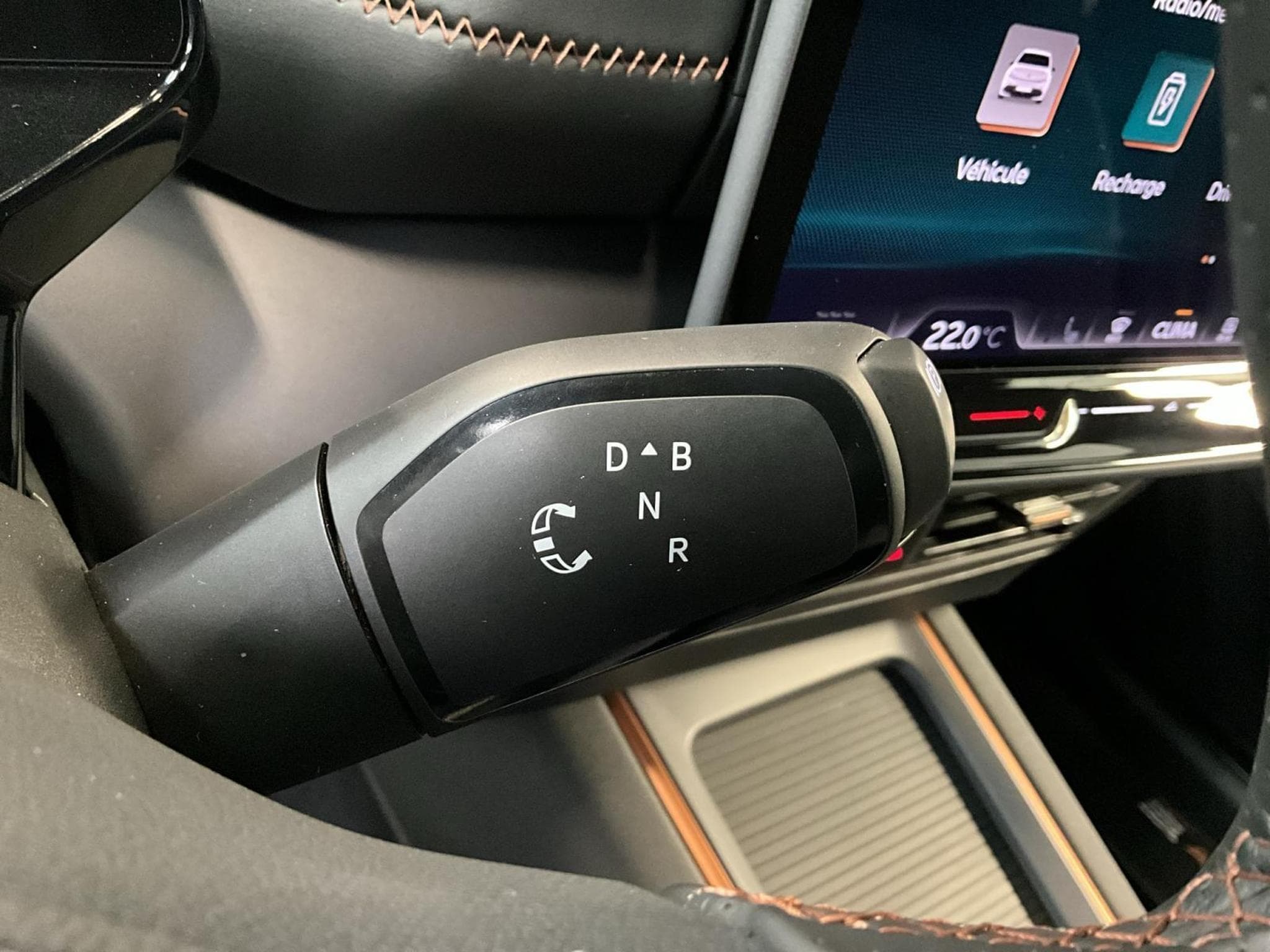 Cupra Born Zertifikat+77kWh+eBoost+LM20+P.Sennheiser (2024) - Foto 13