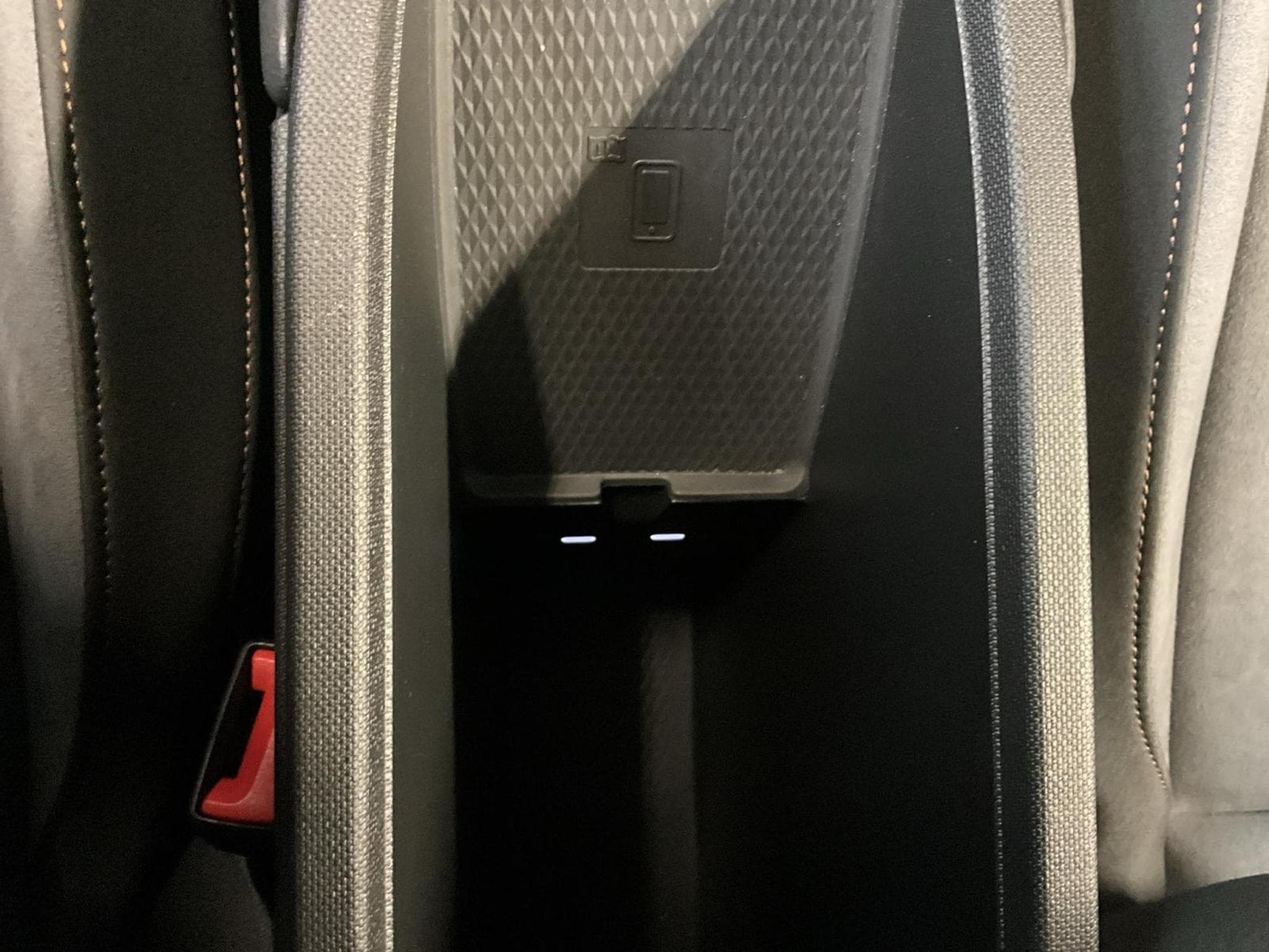 Cupra Born Zertifikat+77kWh+eBoost+LM20+P.Sennheiser (2024) - Foto 21