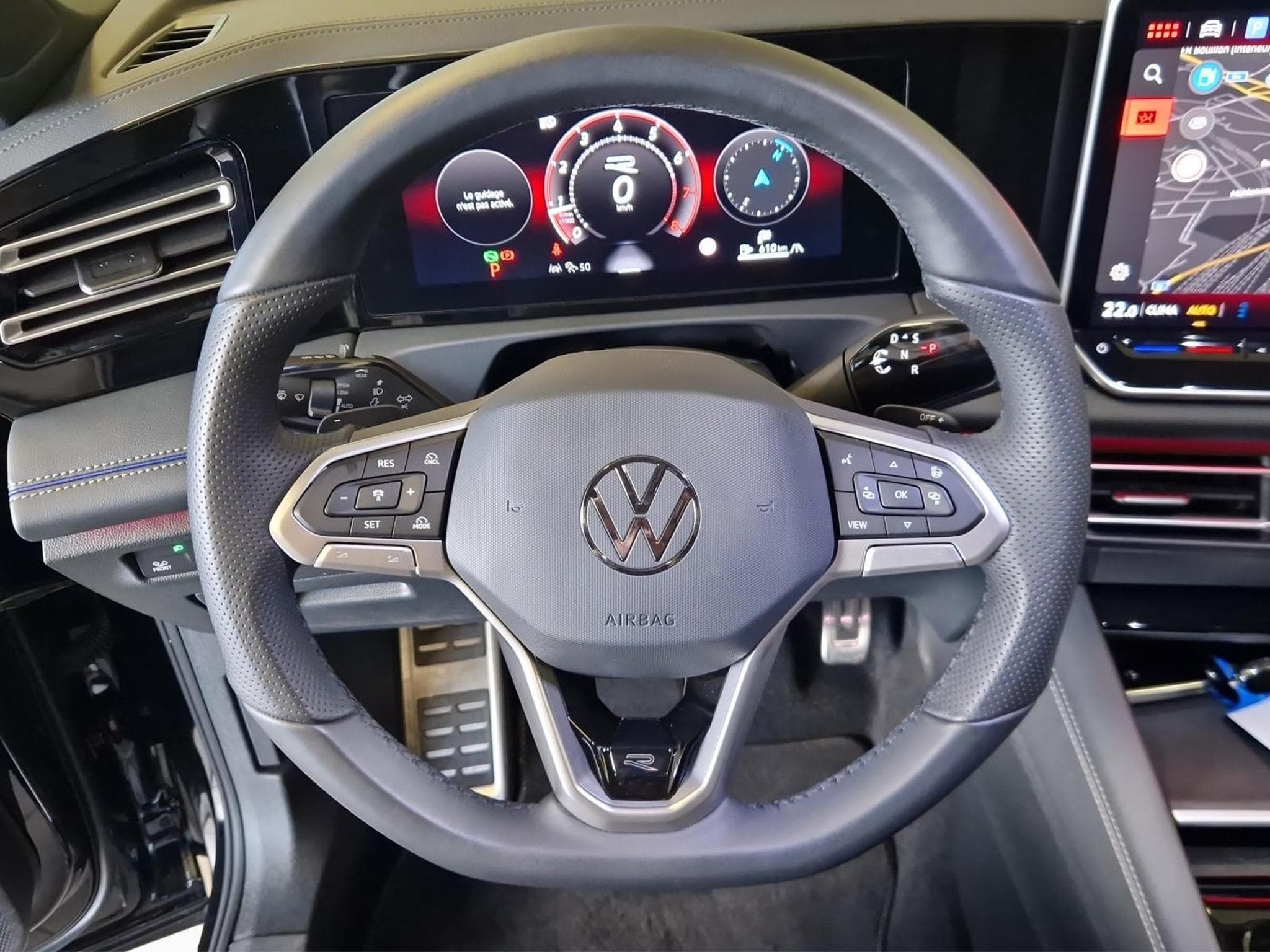 VW Tiguan R-LINE (2025) - Foto 10