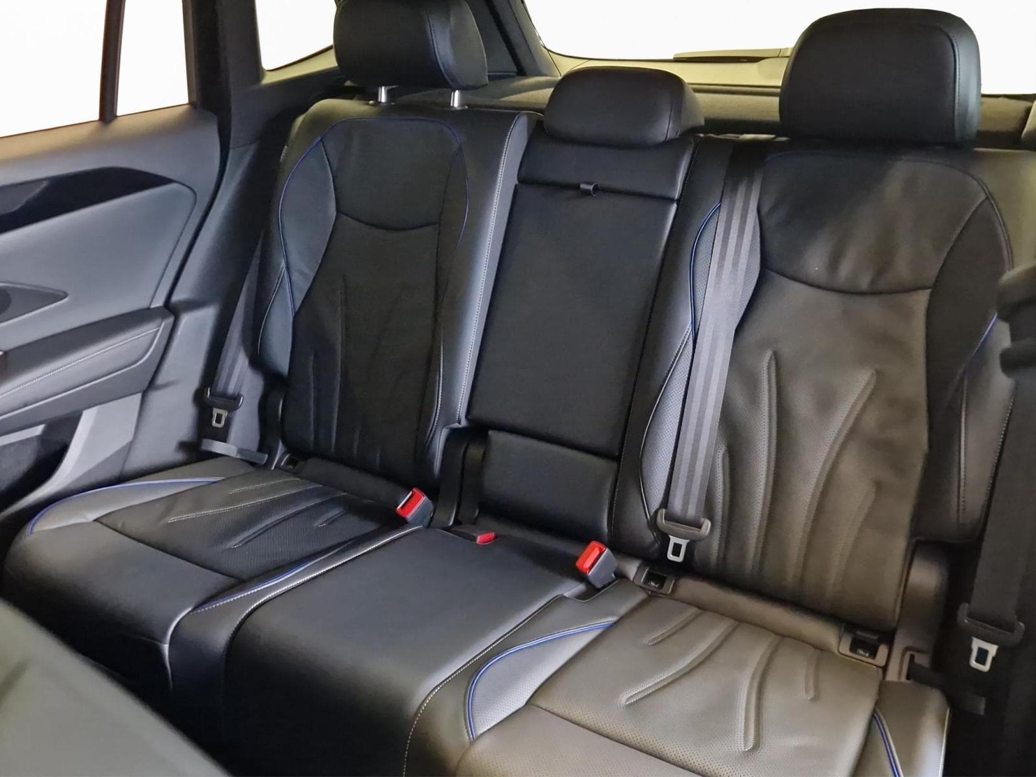 VW Tiguan R-LINE (2025) - Foto 16