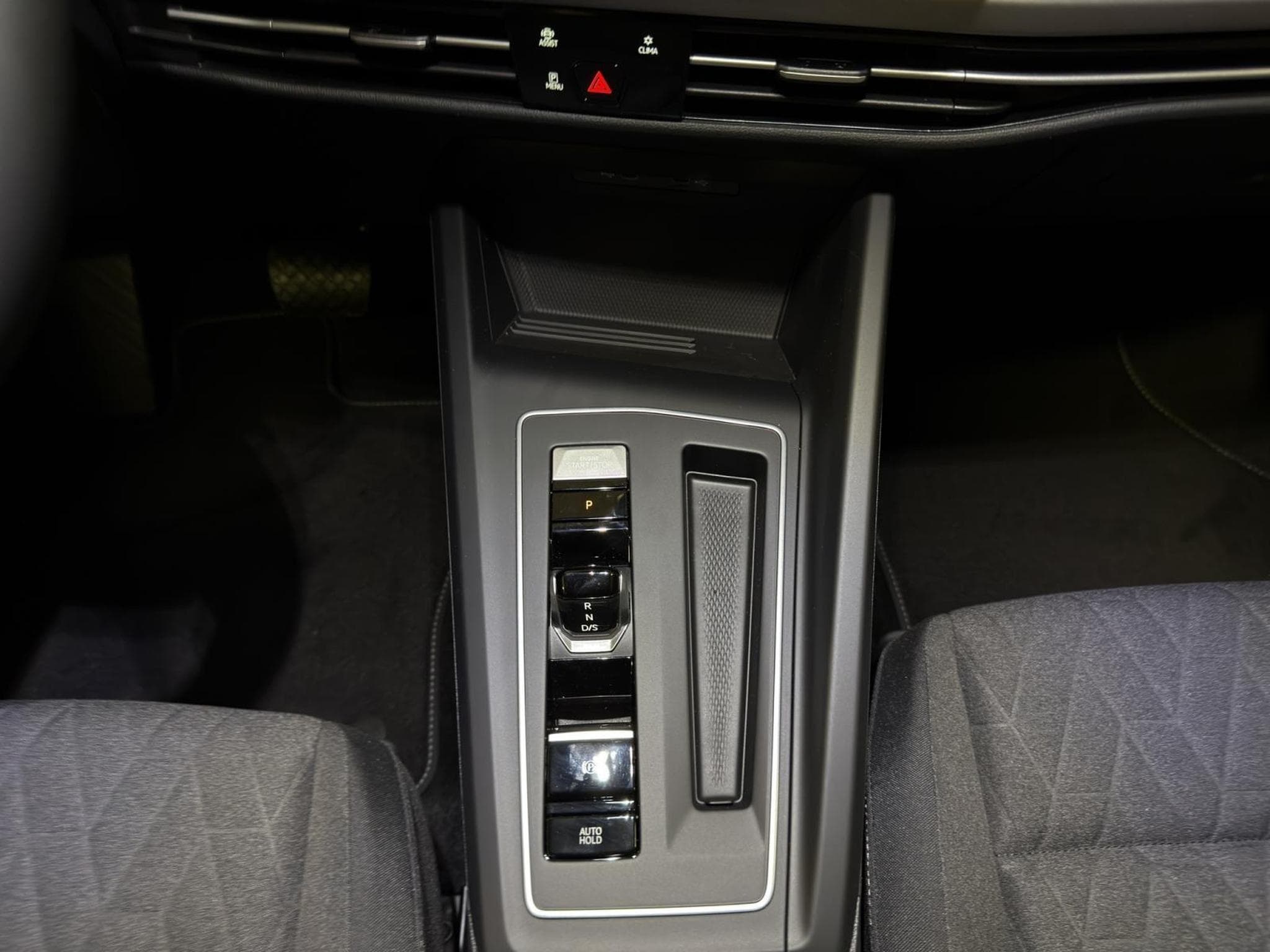 VW Golf LIFE (2026) - Photo 12