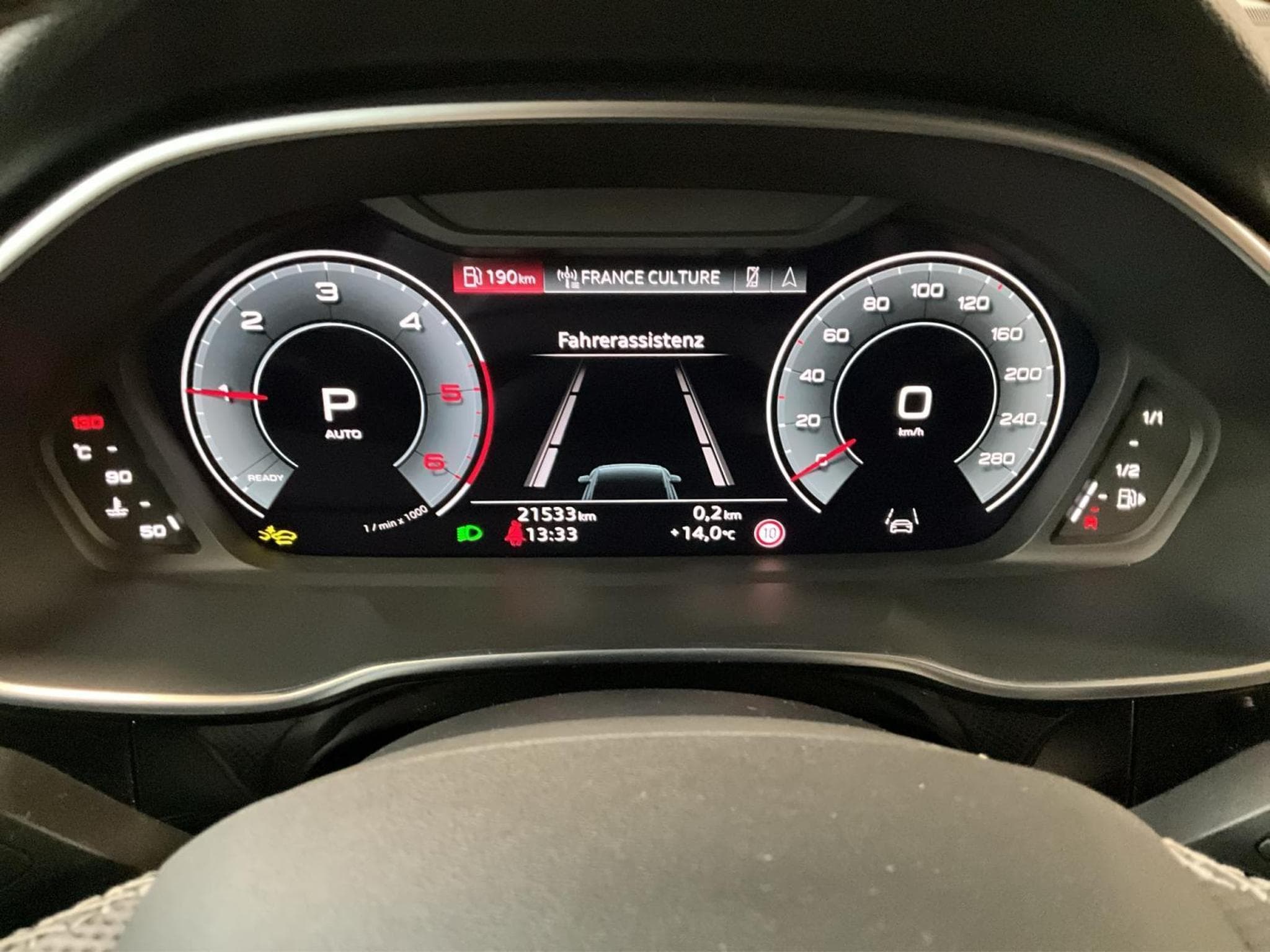 Audi Q3 SB+S-Line+35TDI+S-Tronic (2024) - Photo 11