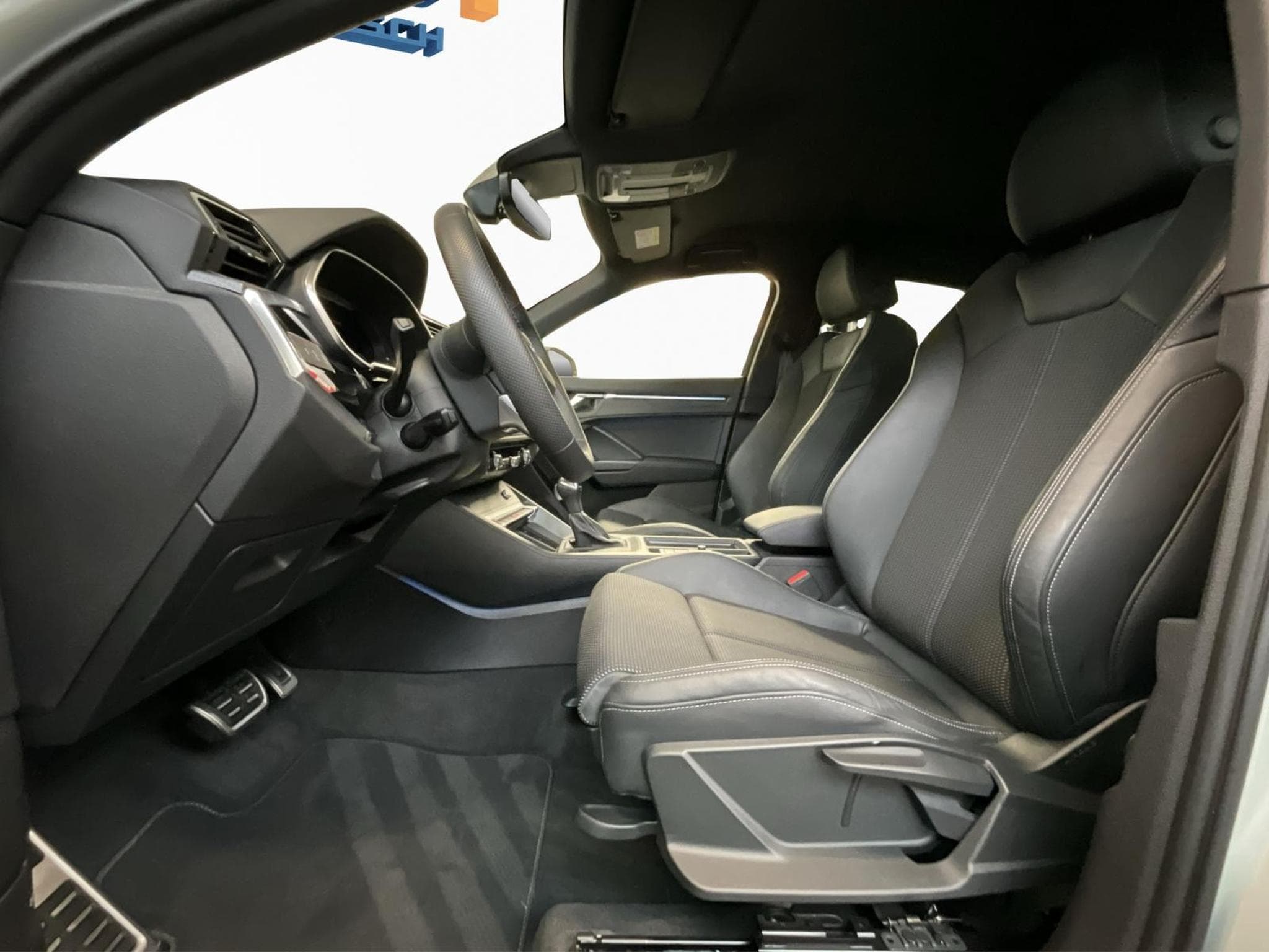 Audi Q3 SB+S-Line+35TDI+S-Tronic (2024) - Photo 9