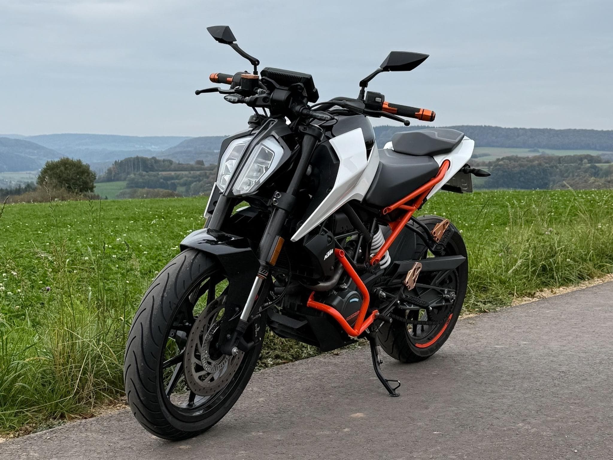KTM Duke 125cc (2017) - Photo 1