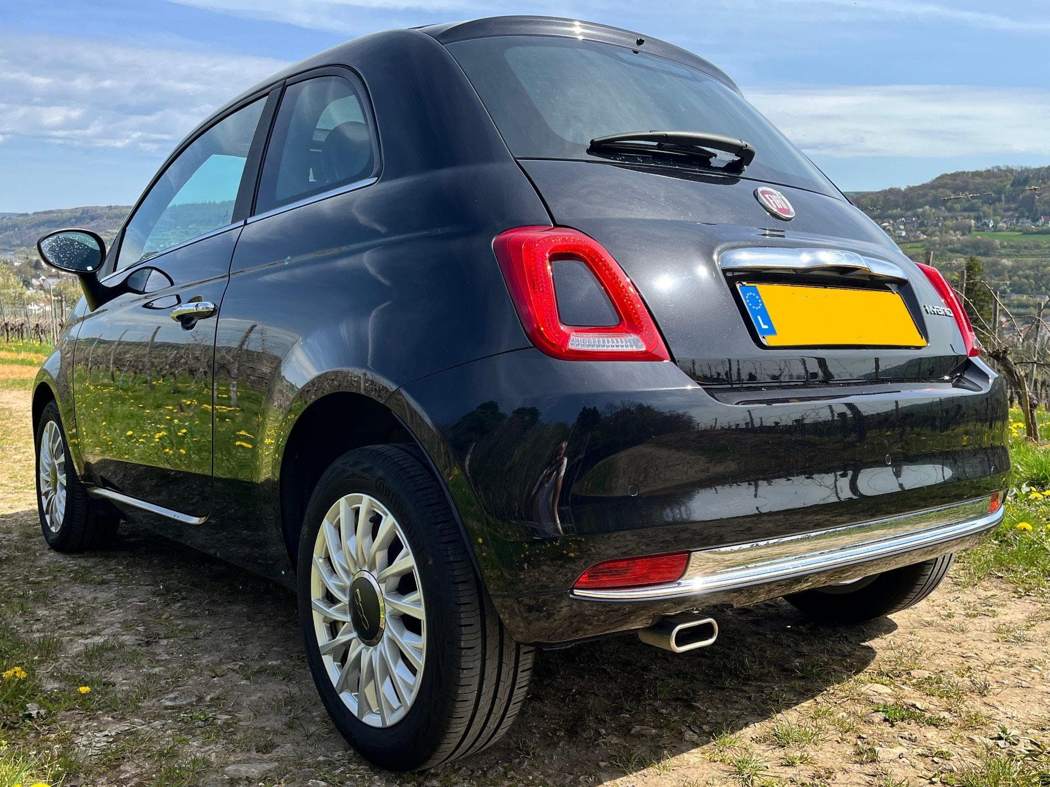 Fiat 500 Hybrid DolceVita (2024) - Photo 3