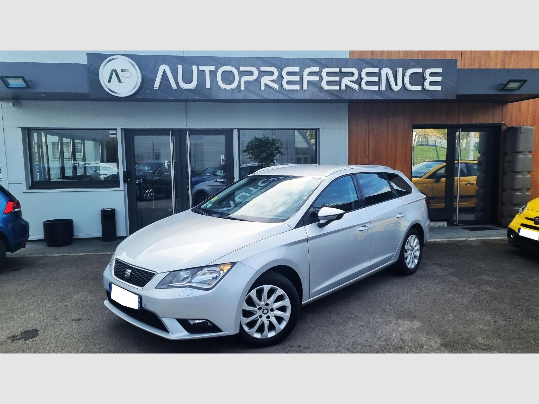 Seat Leon 2.0 TDI 150 CH STYLE BUSINESS (2016) - Photo 3