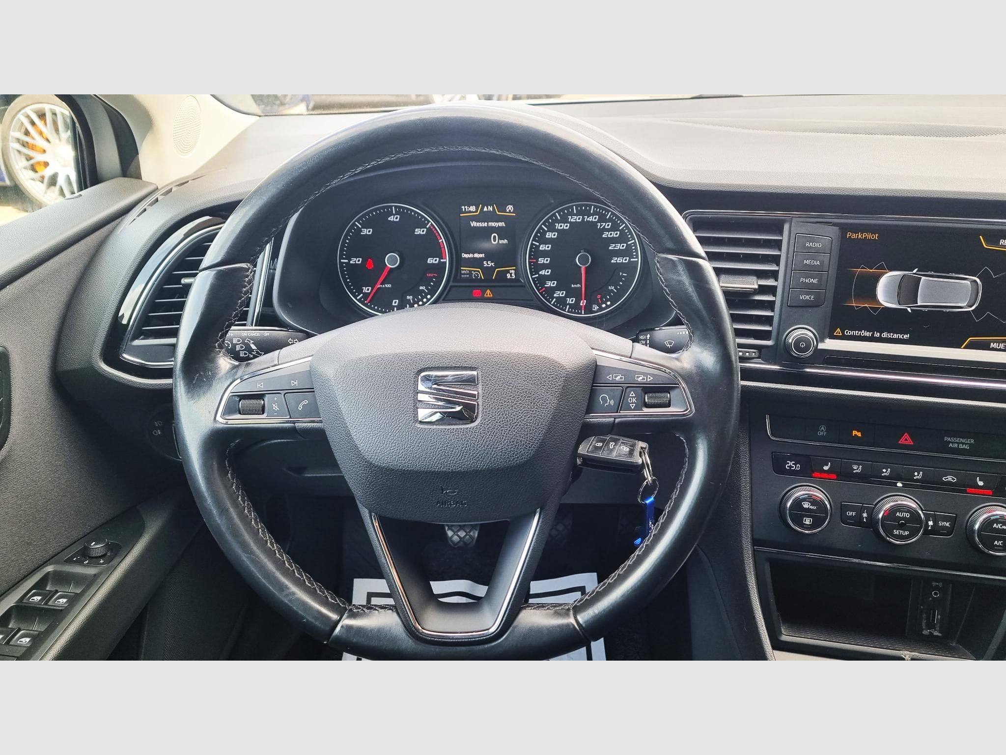 Seat Leon 2.0 TDI 150 CH STYLE BUSINESS (2016) - Photo 15