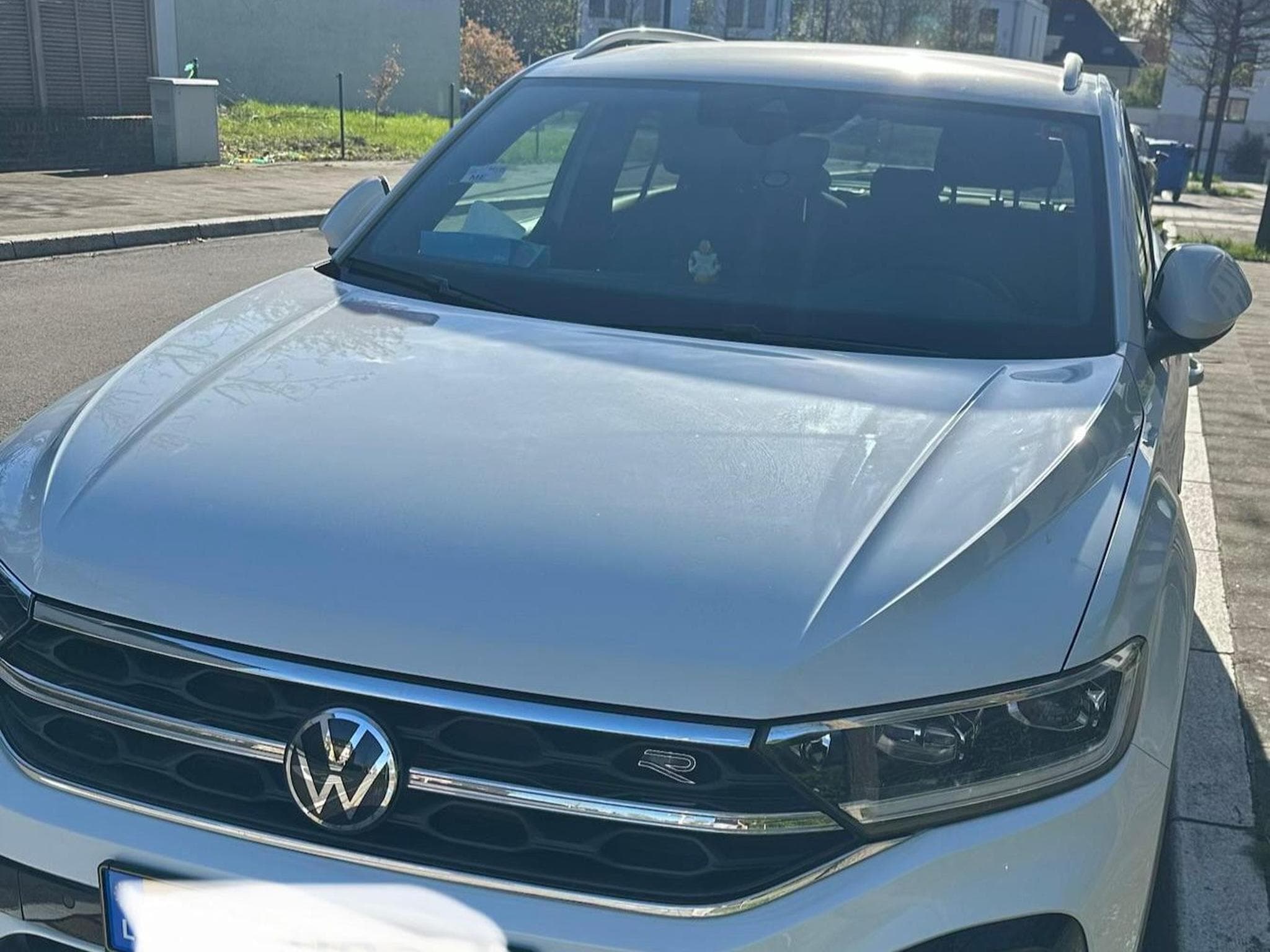 VW T-Roc R-Line 150CV DSG7 (2024) - Photo 1