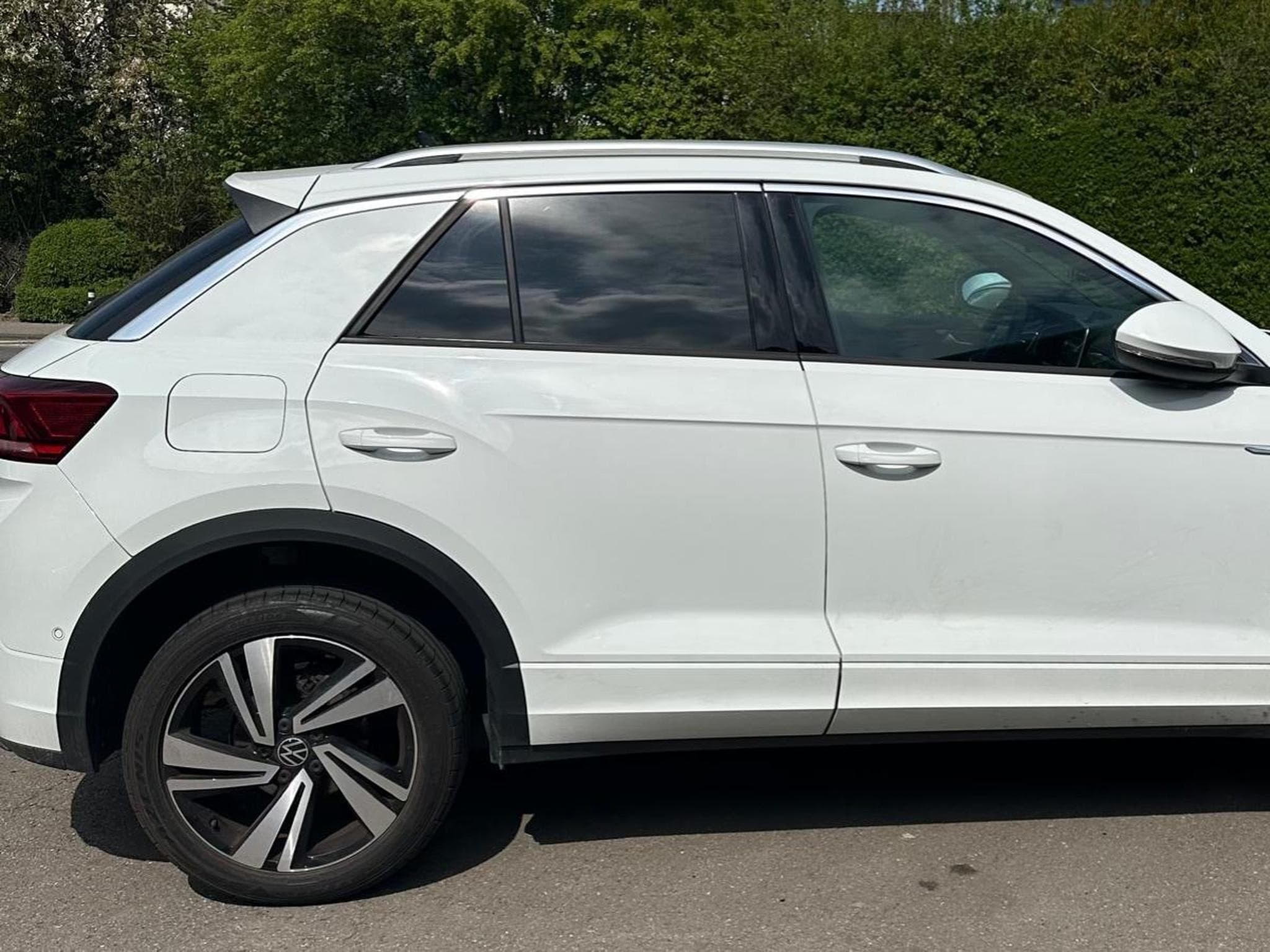 VW T-Roc R-Line 150CV DSG7 (2024) - Photo 2