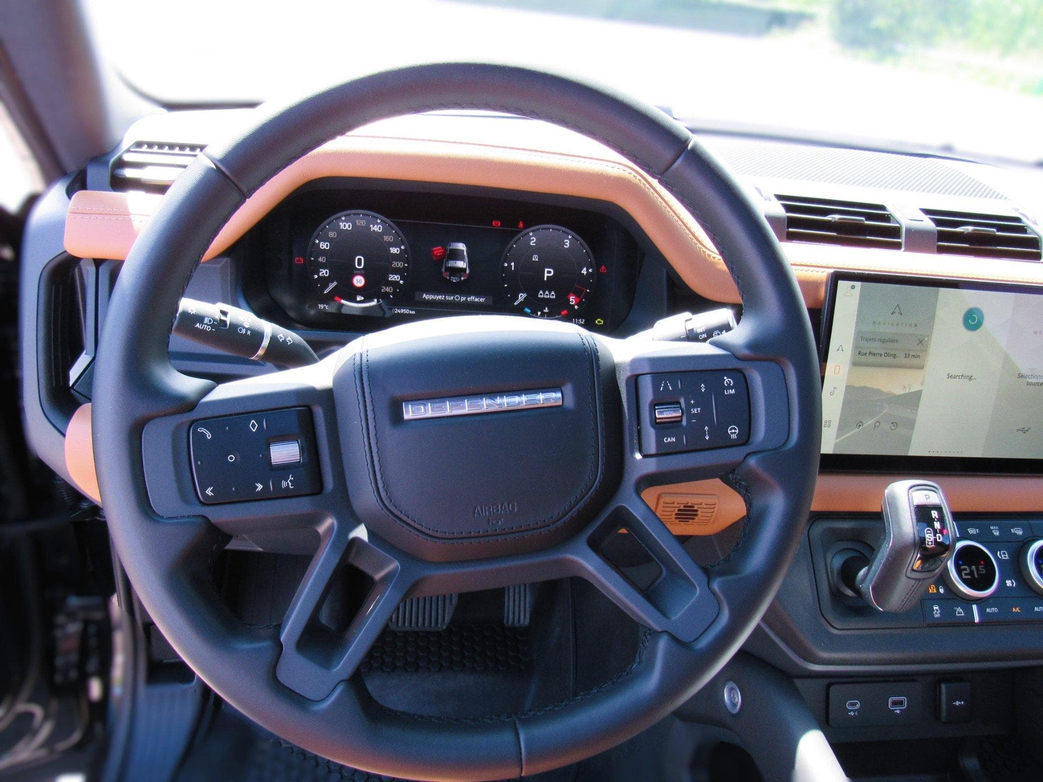 Land-Rover Defender Defender 90 3.0 D250 X-Dynamic HSE (2022) - Photo 9