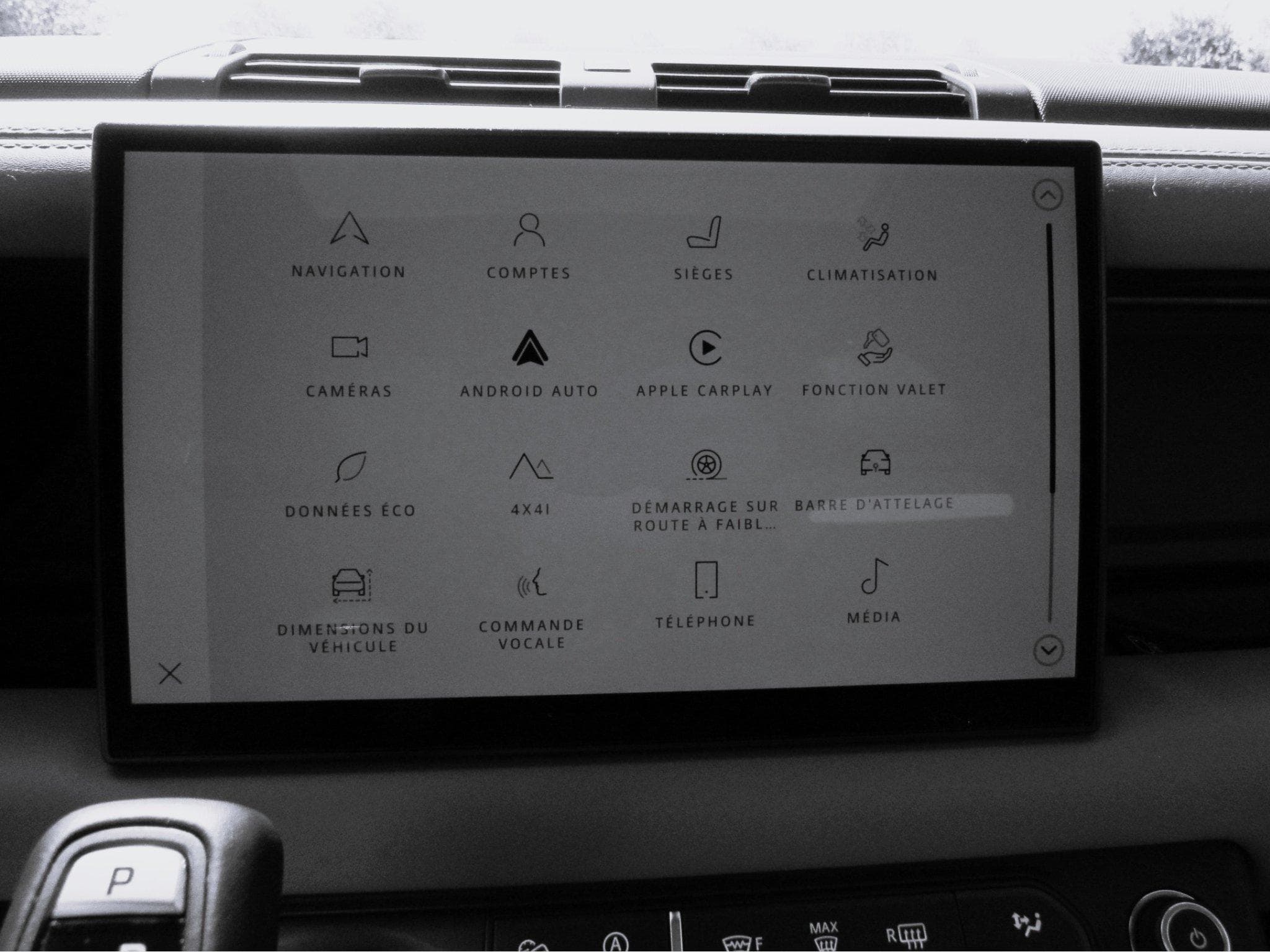 Land-Rover Defender Defender 90 3.0 D250 X-Dynamic HSE (2022) - Photo 13