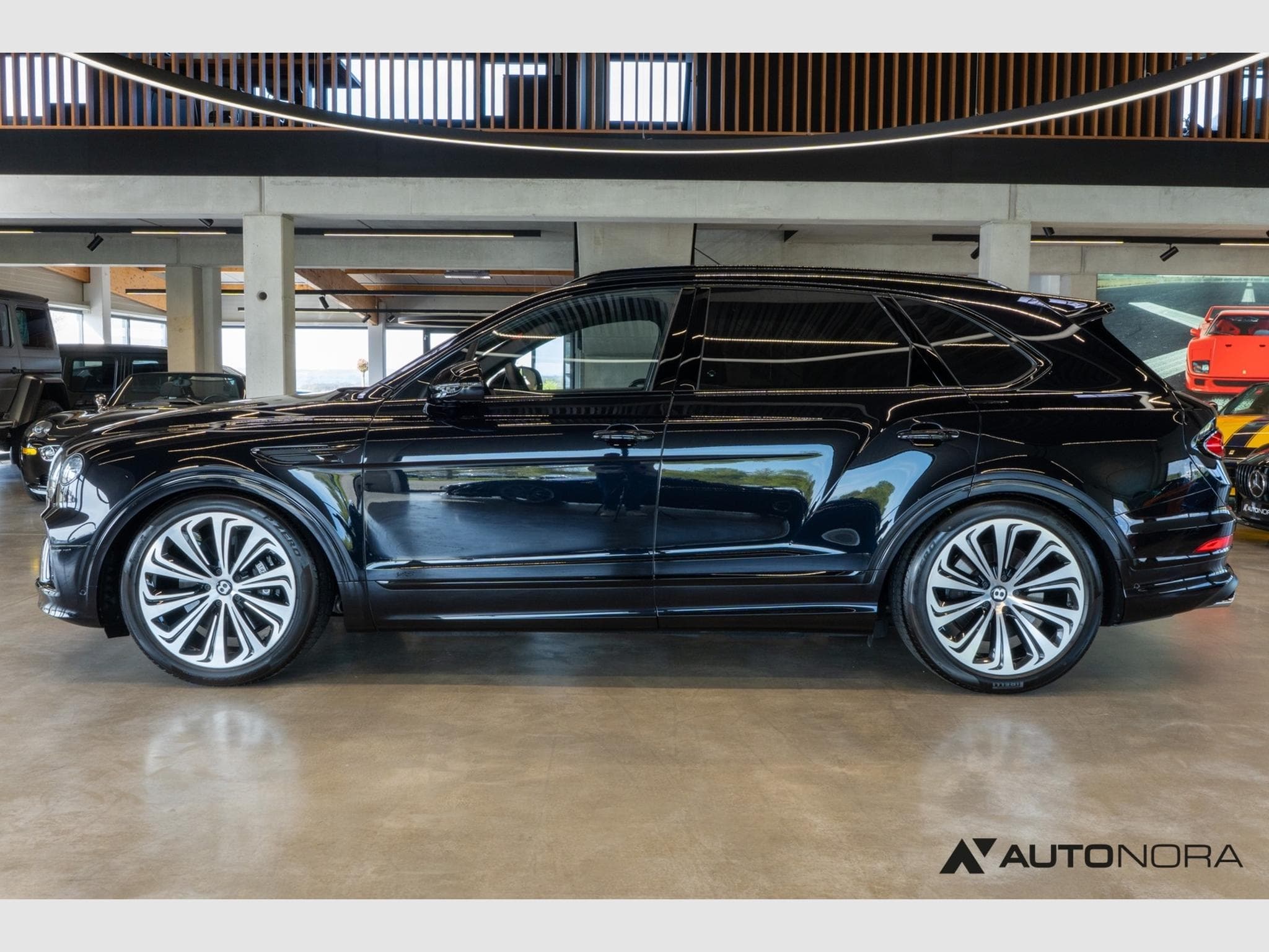 Bentley Bentayga V8 Mulliner (2021) - Photo 7