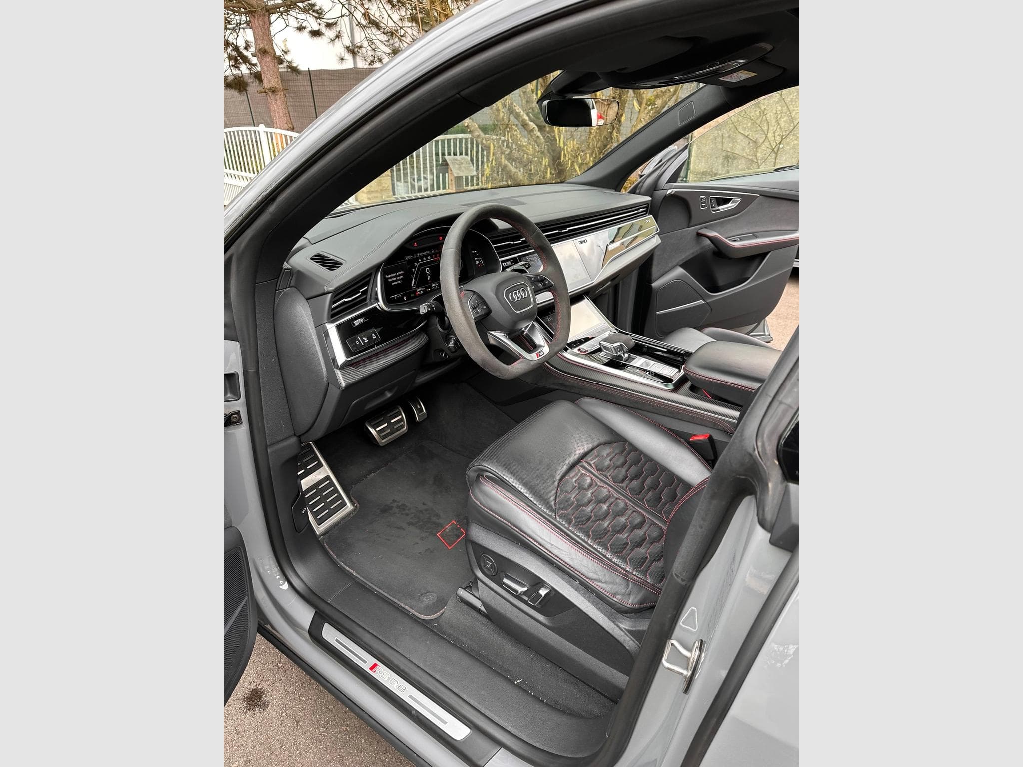 Audi RSQ8 Audi RSQ8 600 Pack Carbone (2022) - Photo 10