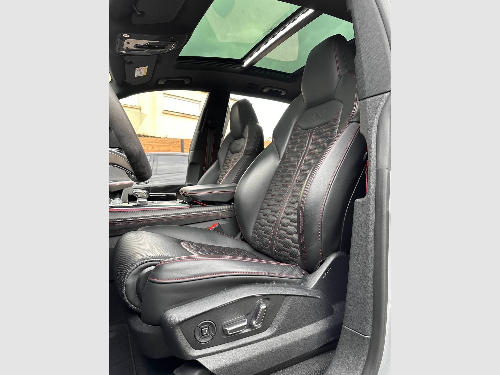 Audi RSQ8 Audi RSQ8 600 Pack Carbone (2022) - Photo 11