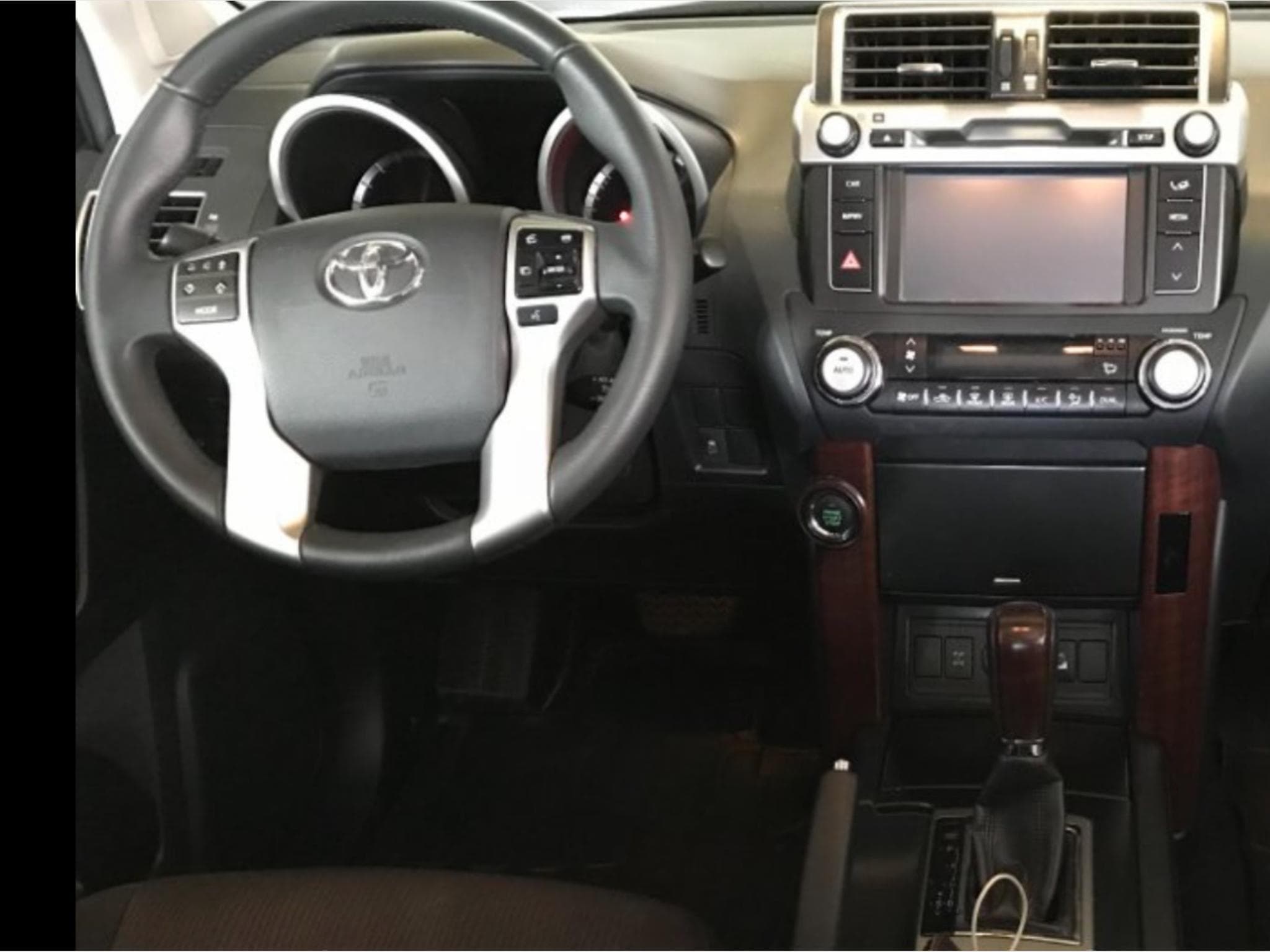 Toyota Land Cruiser (2016) - Photo 2