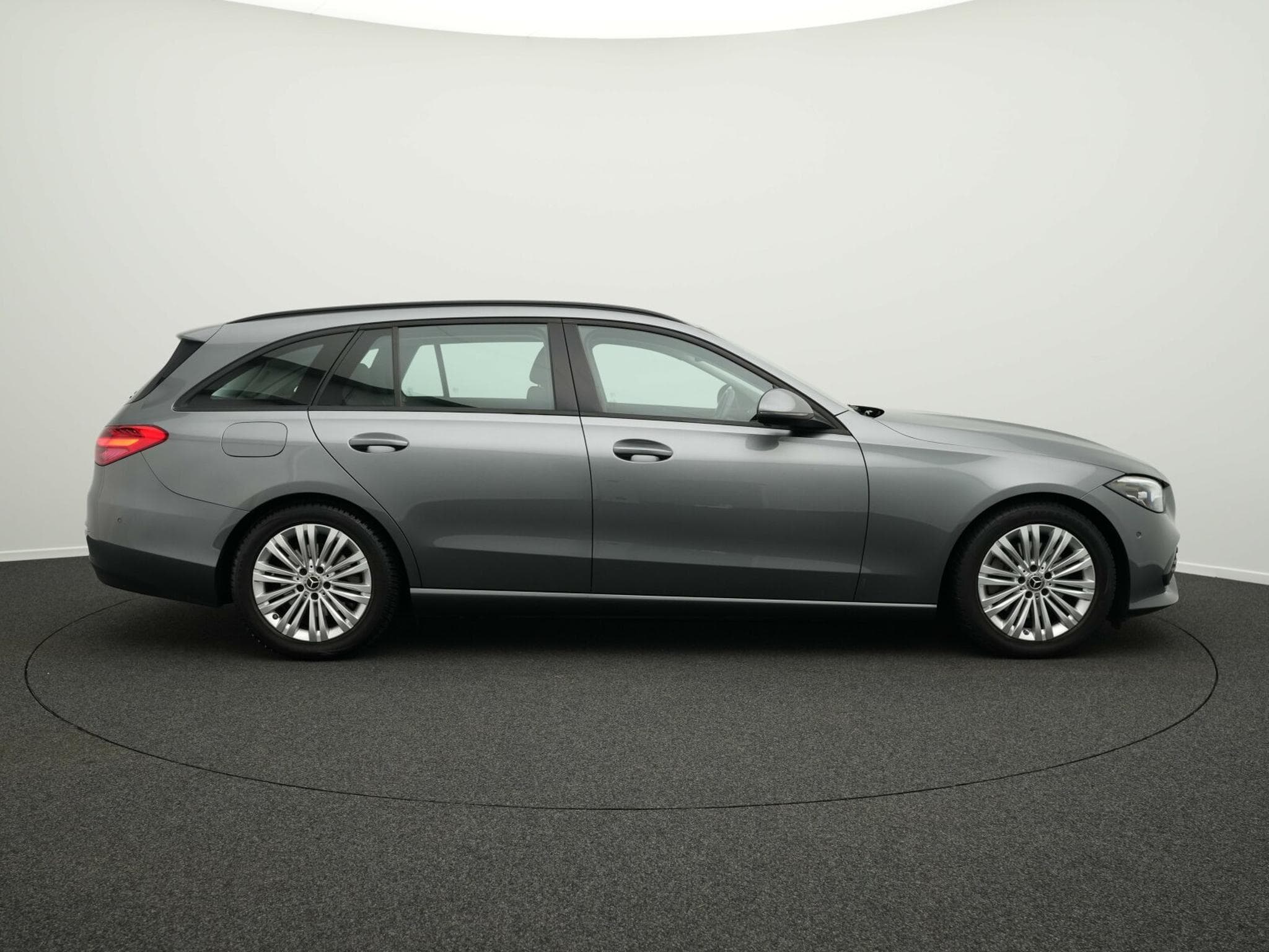 Mercedes C 200 d T LED+Kamera+TotwSHZ+Apple (2023) - Photo 5