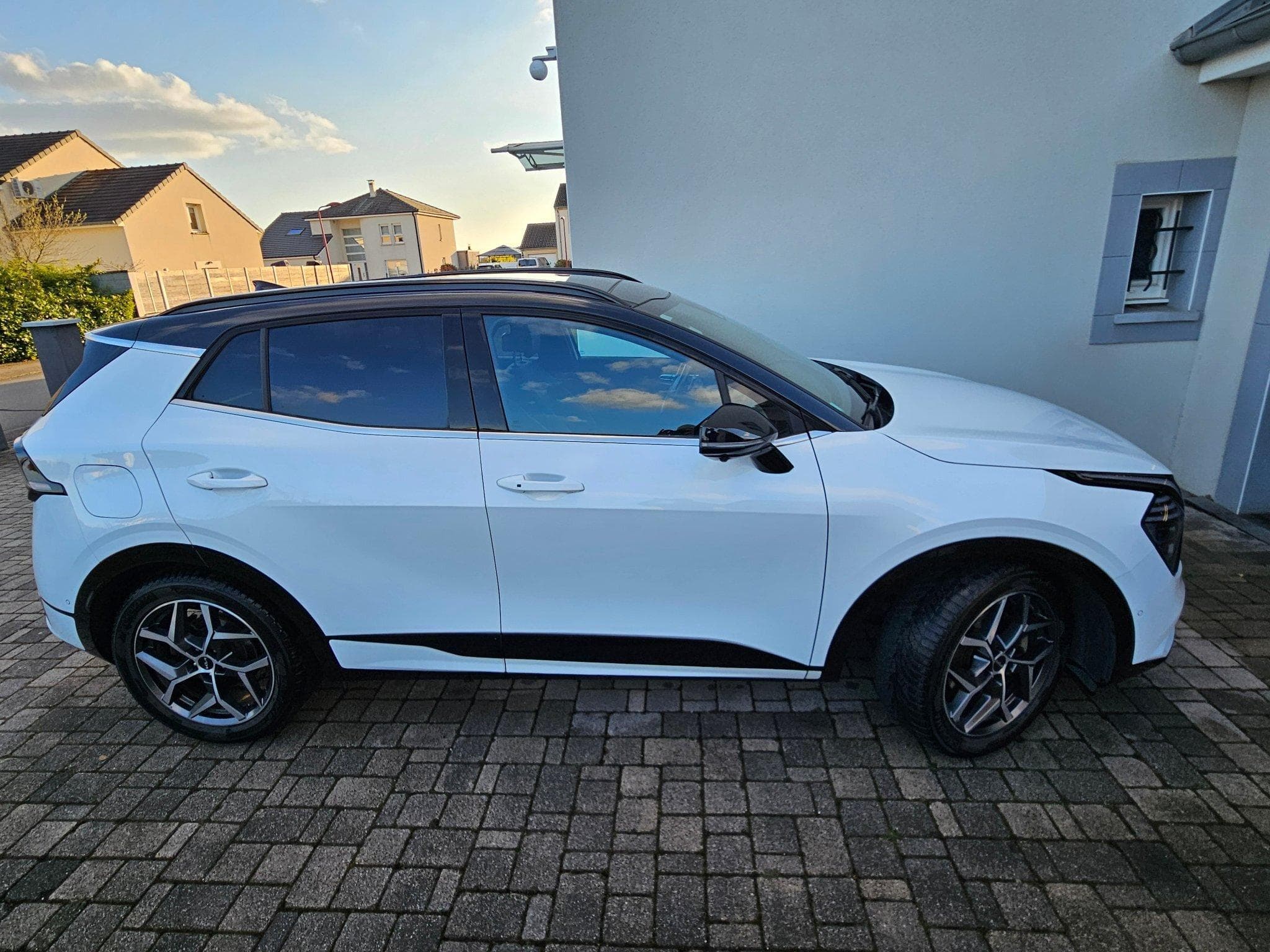 Kia Sportage PHEV GT Line AWD (Hybride-Rechargeable) (2022) - Foto 3