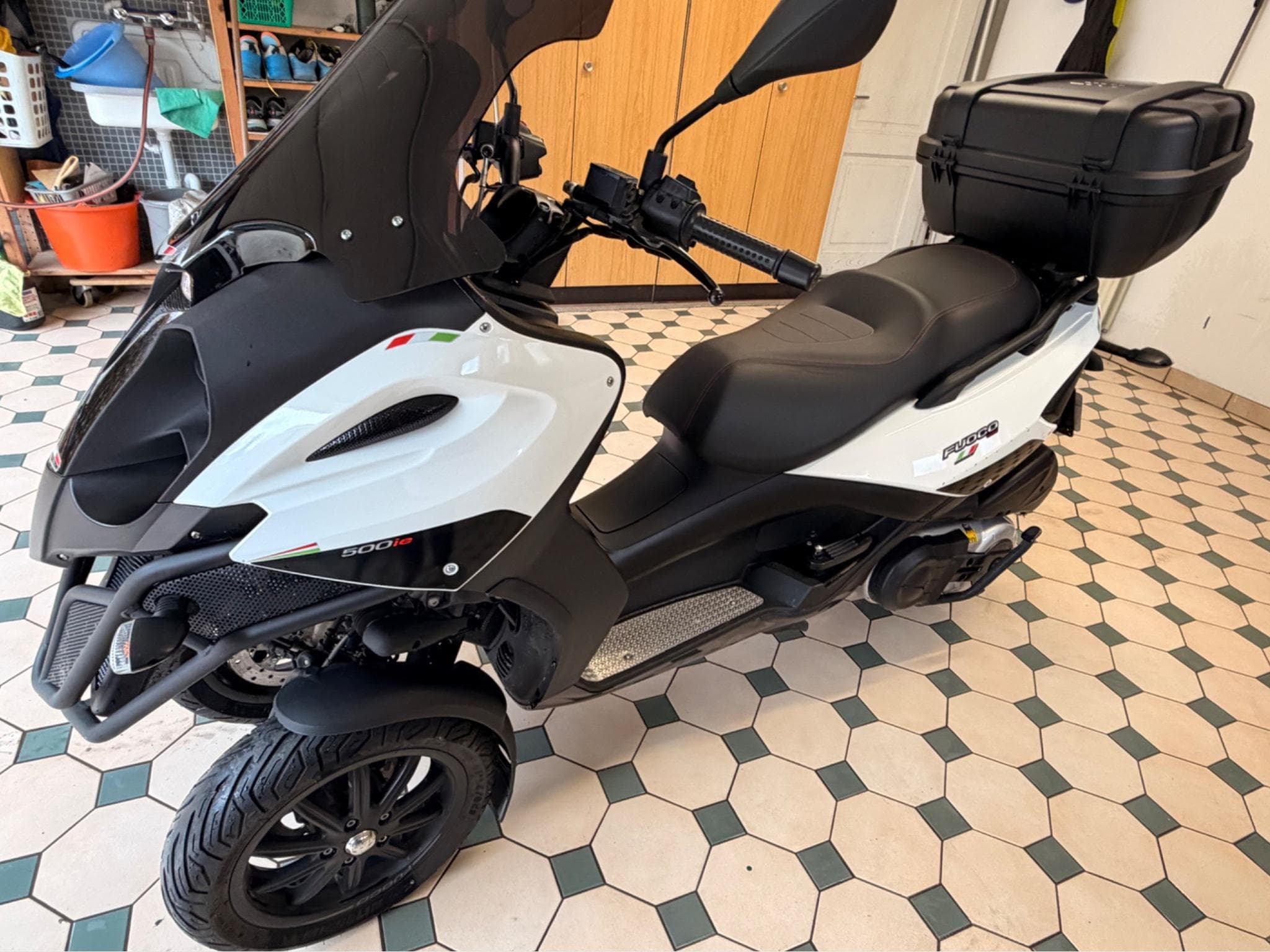 Gilera Fuoco Scooter Dreirad (2016) - Photo 1