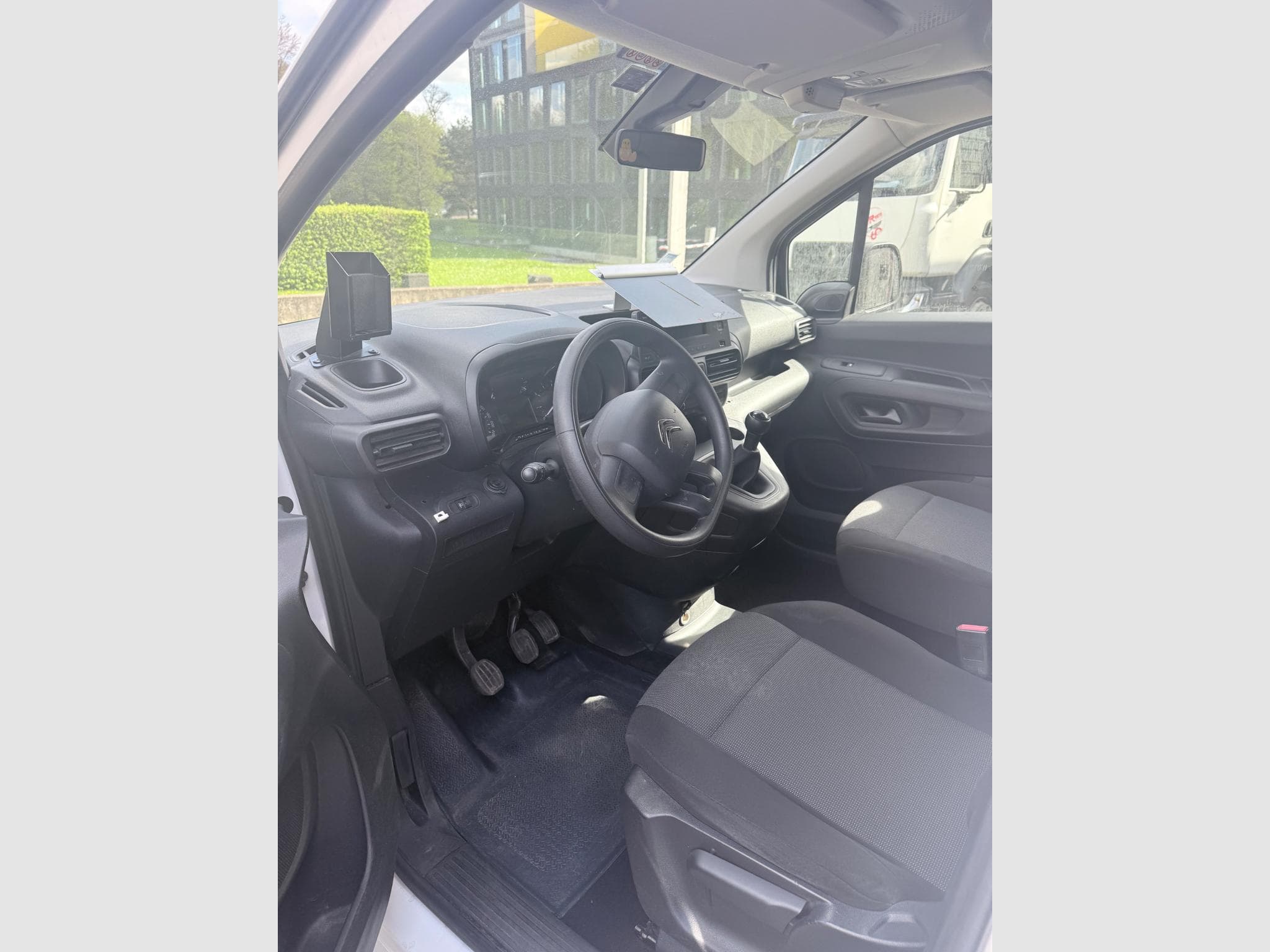 Citroën Berlingo 1,5 HDI 100 PS (2025) - Photo 5