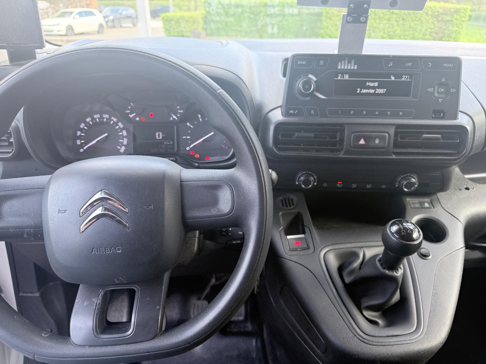 Citroën Berlingo 1,5 HDI 100 PS (2025) - Photo 6