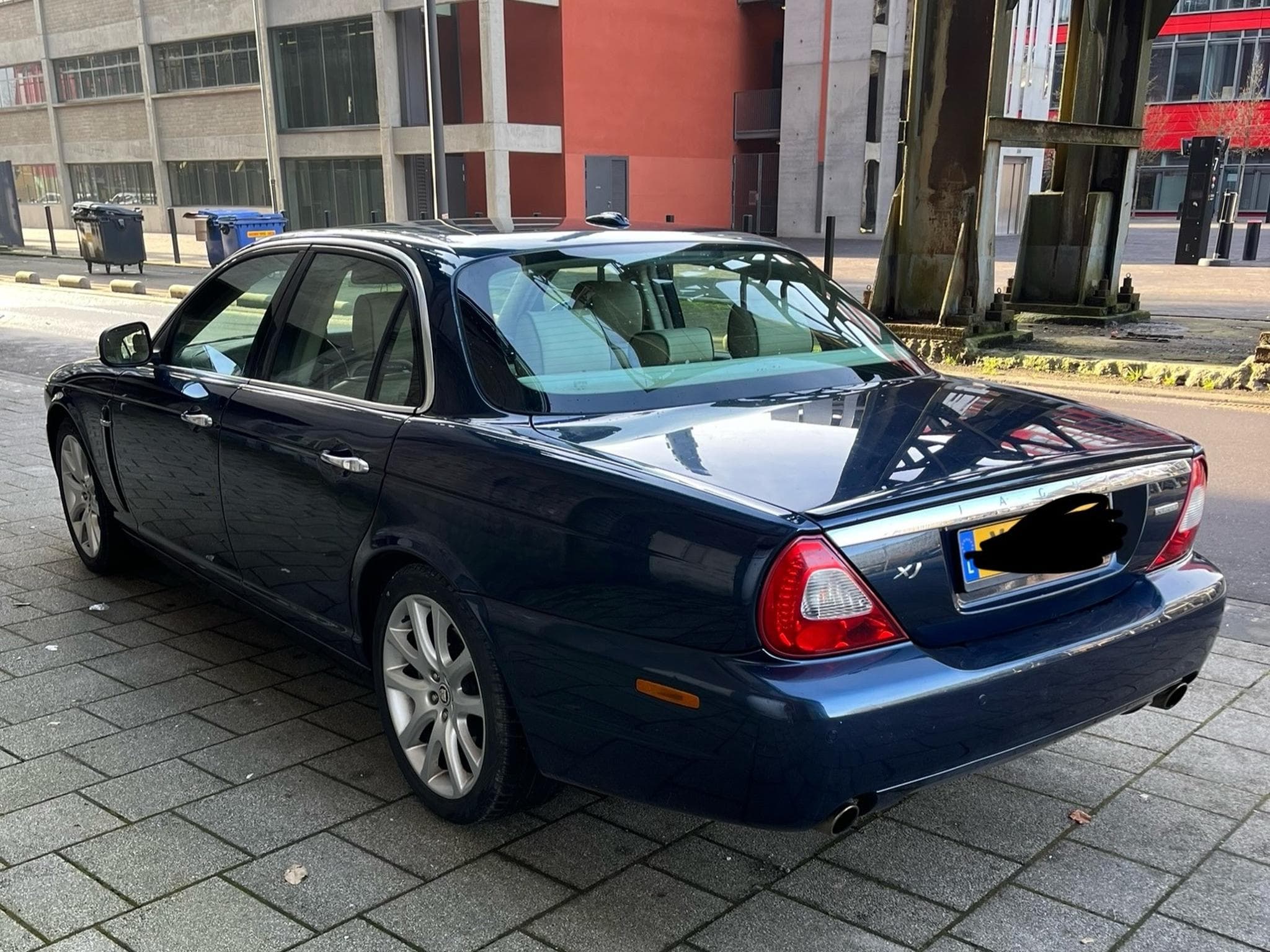 Jaguar XJ Sauvegnion (2008) - Foto 2