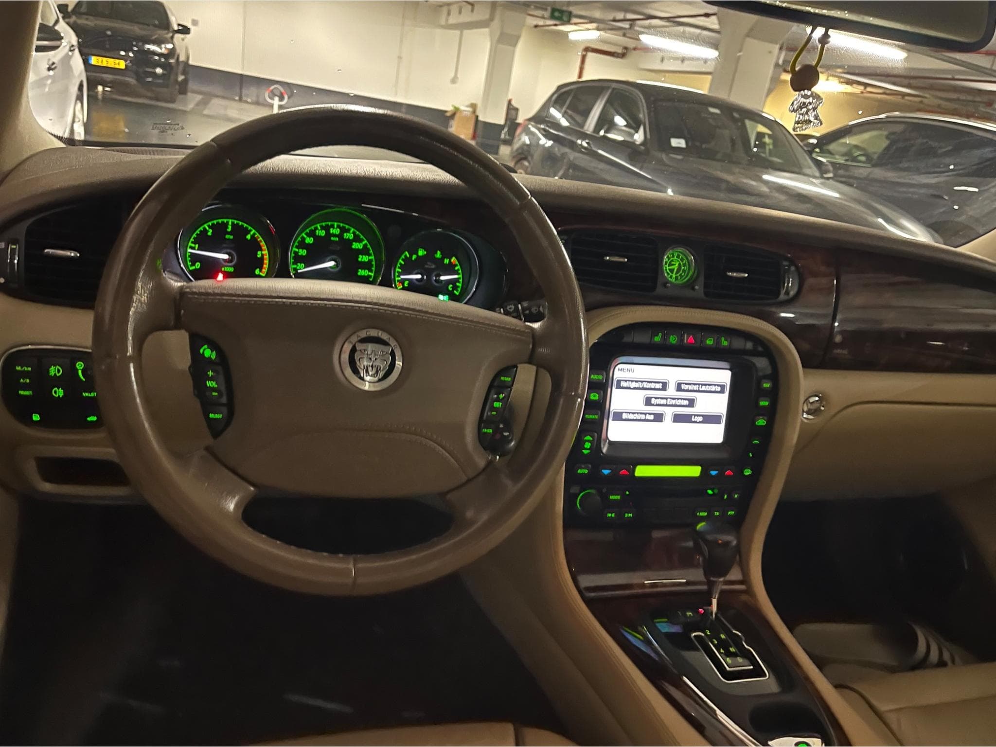 Jaguar XJ Sauvegnion (2008) - Foto 3