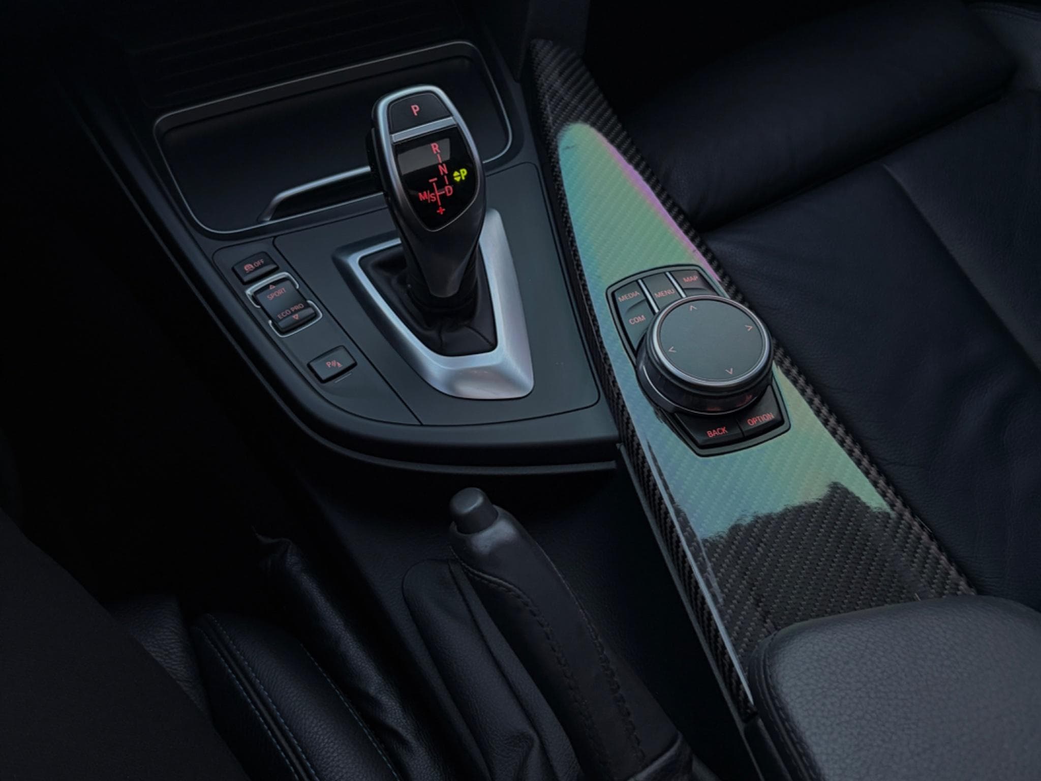 BMW 330 Pack M (2018) - Photo 10