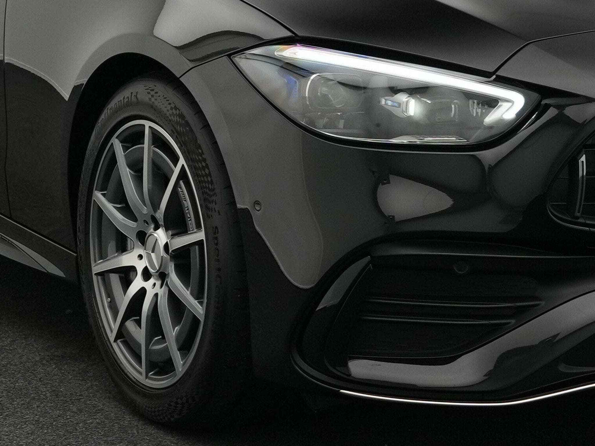 Mercedes C 43 AMG 4MATIC Digital+Pano+360°+Memo+Distr (2024) - Photo 9