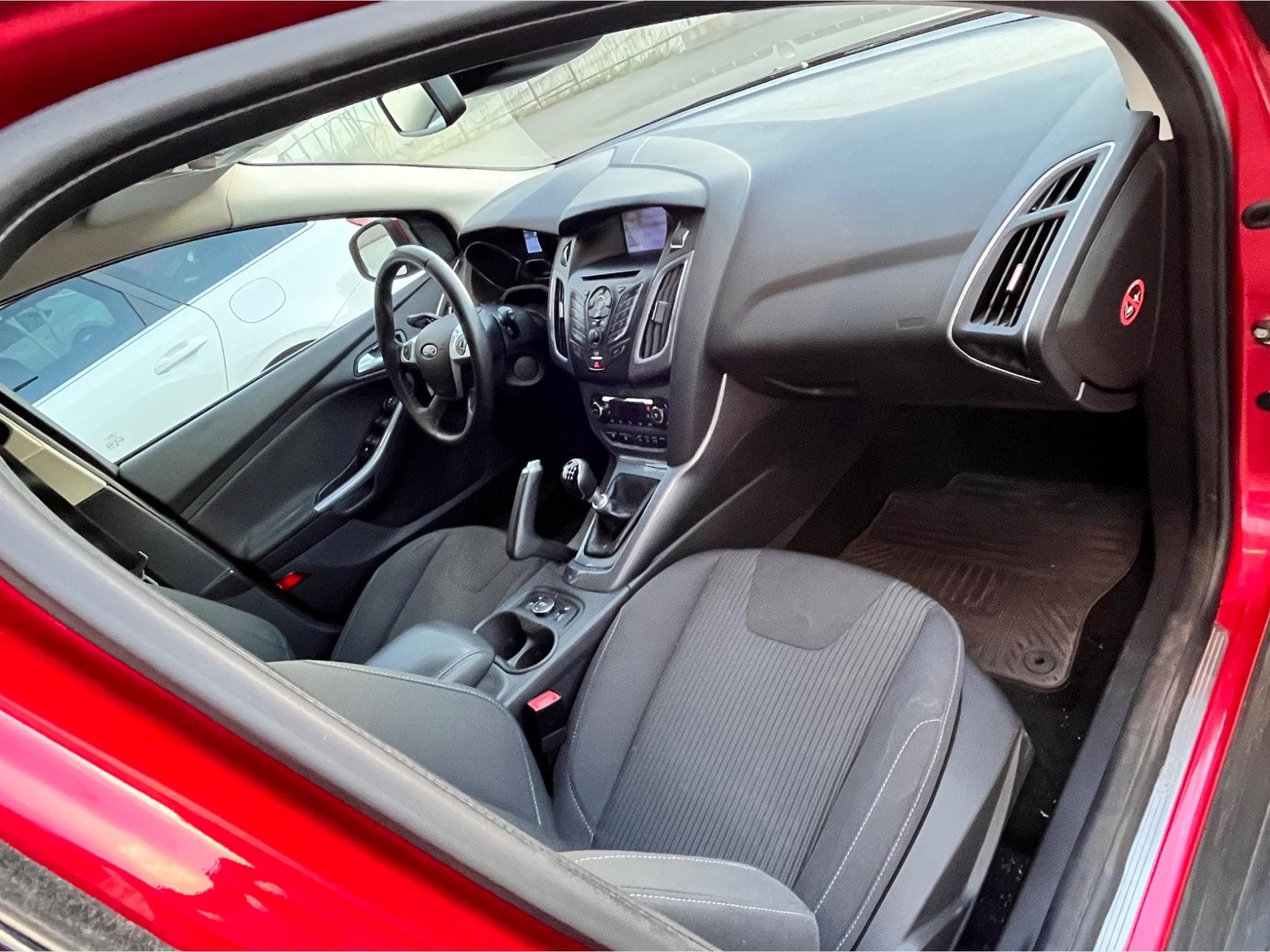 Ford Focus TITANIUM (2013) - Photo 3