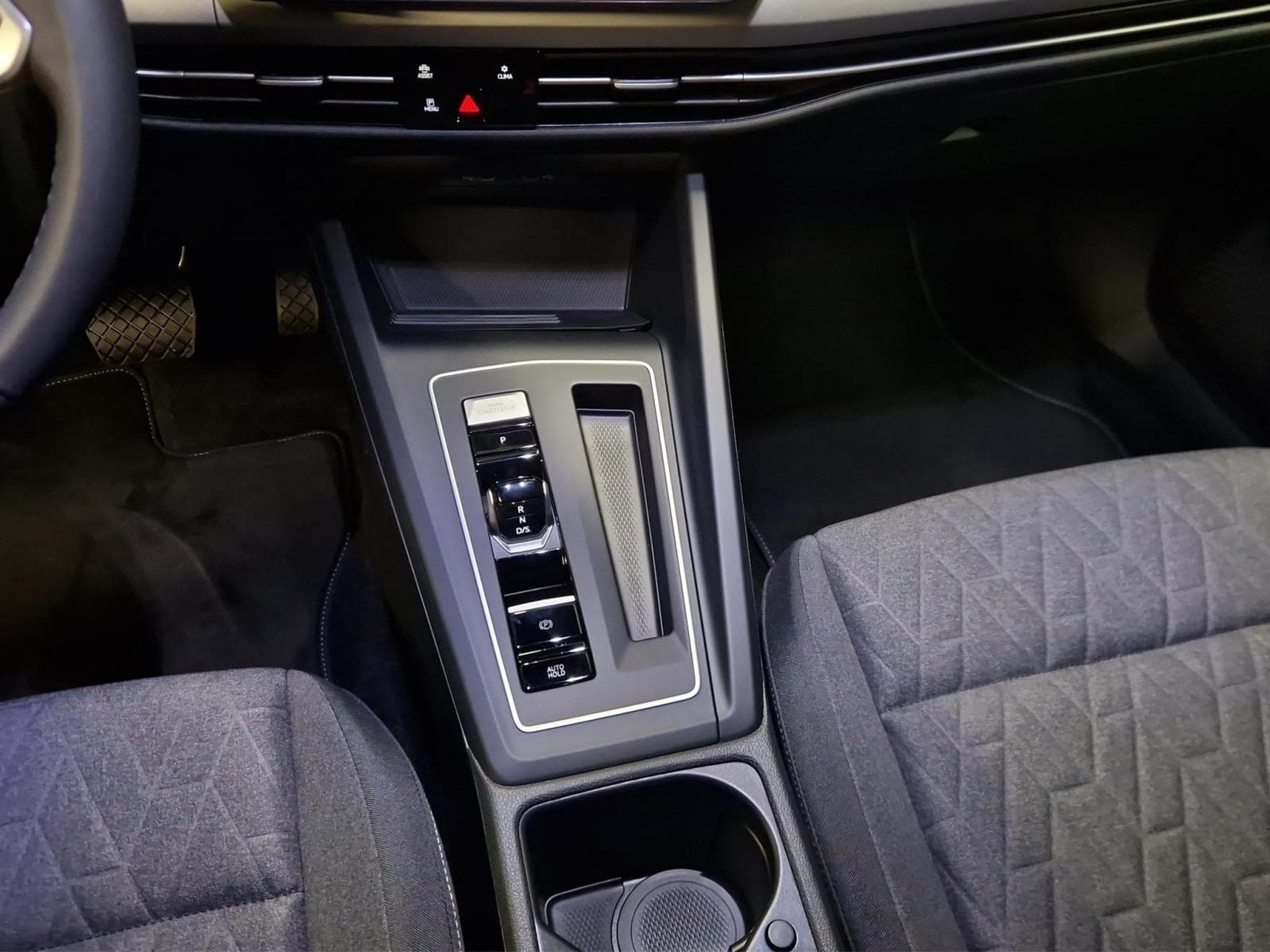 VW Golf LIFE (2026) - Photo 12