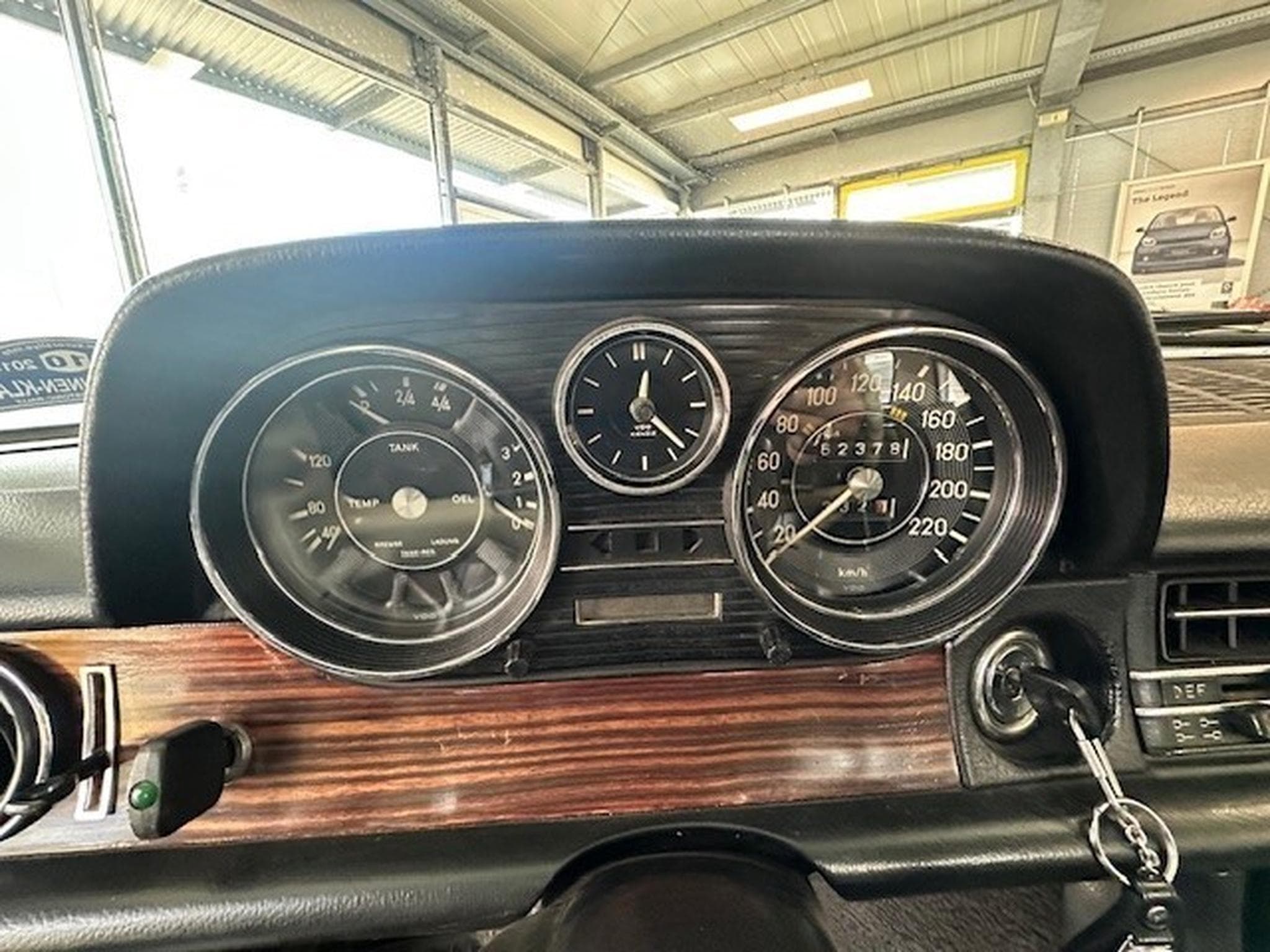 Mercedes 280 CE (1973) - Foto 10