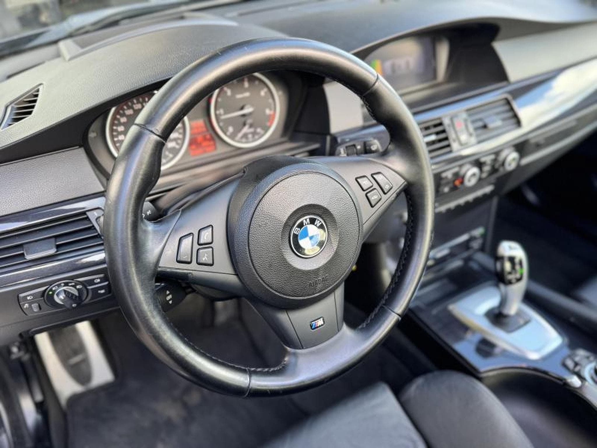 BMW 520 d (2009) - Photo 5
