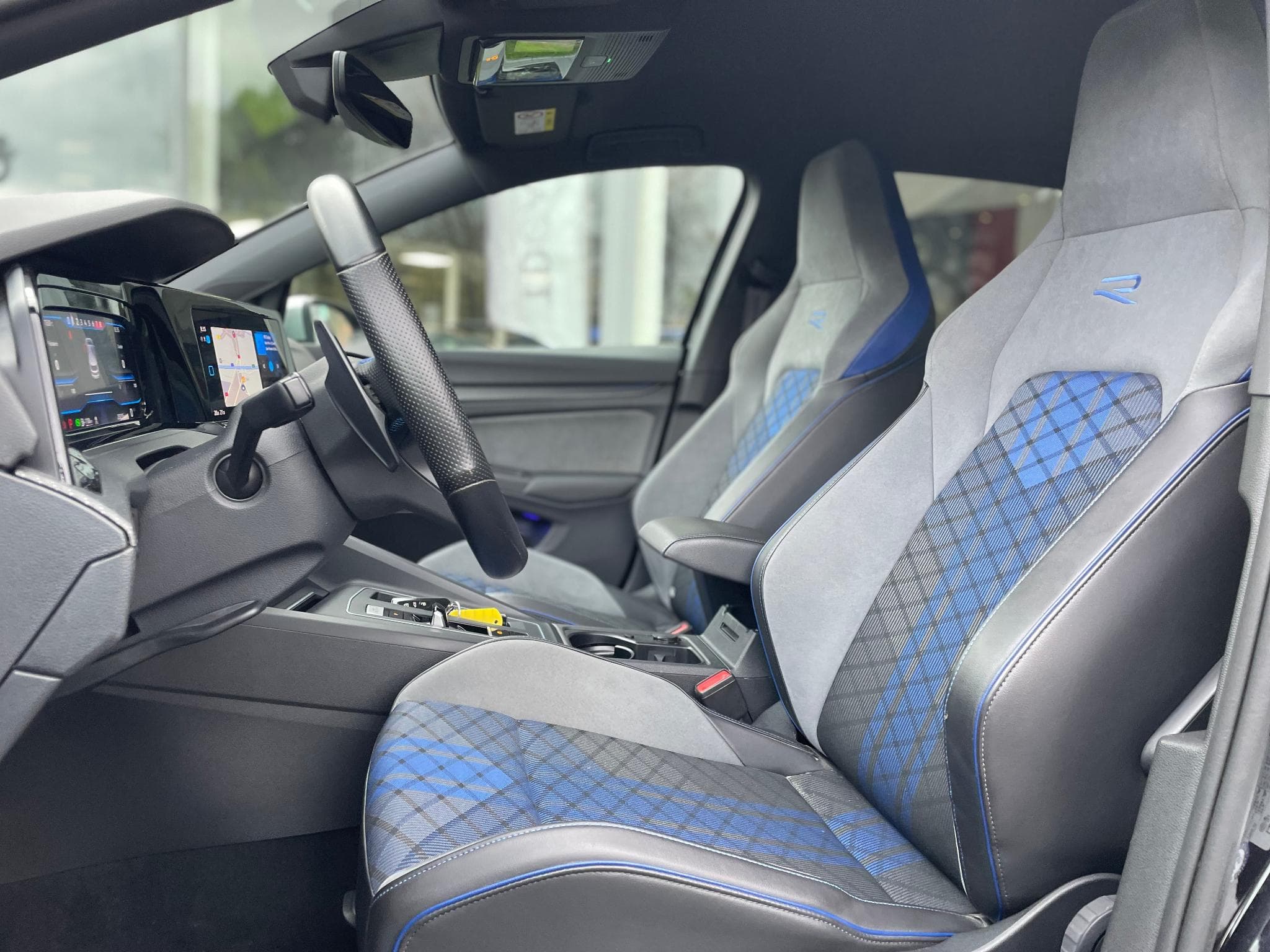 VW Golf 8 R DSG 4Motion Performance (2021) - Foto 7