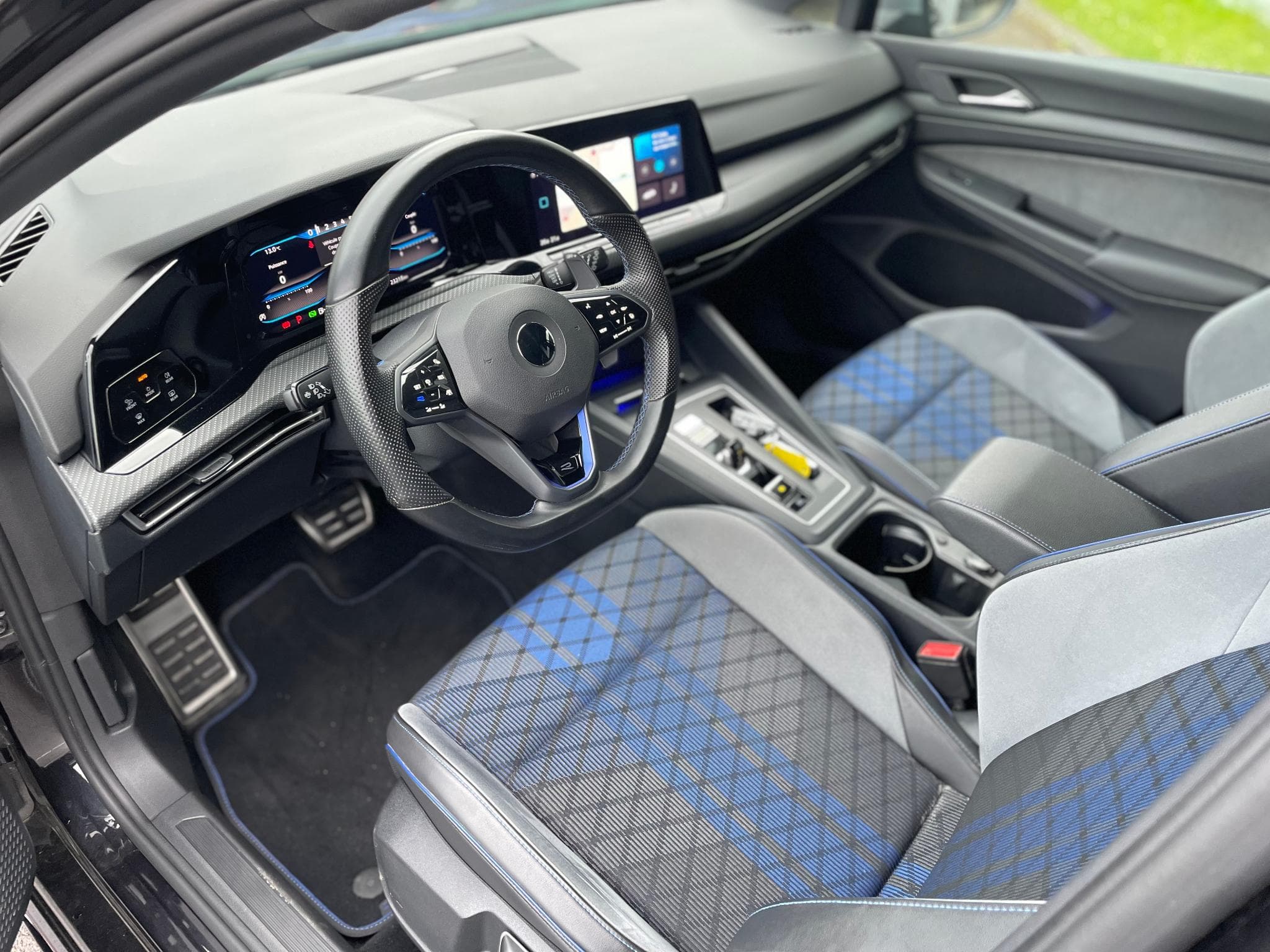 VW Golf 8 R DSG 4Motion Performance (2021) - Foto 6