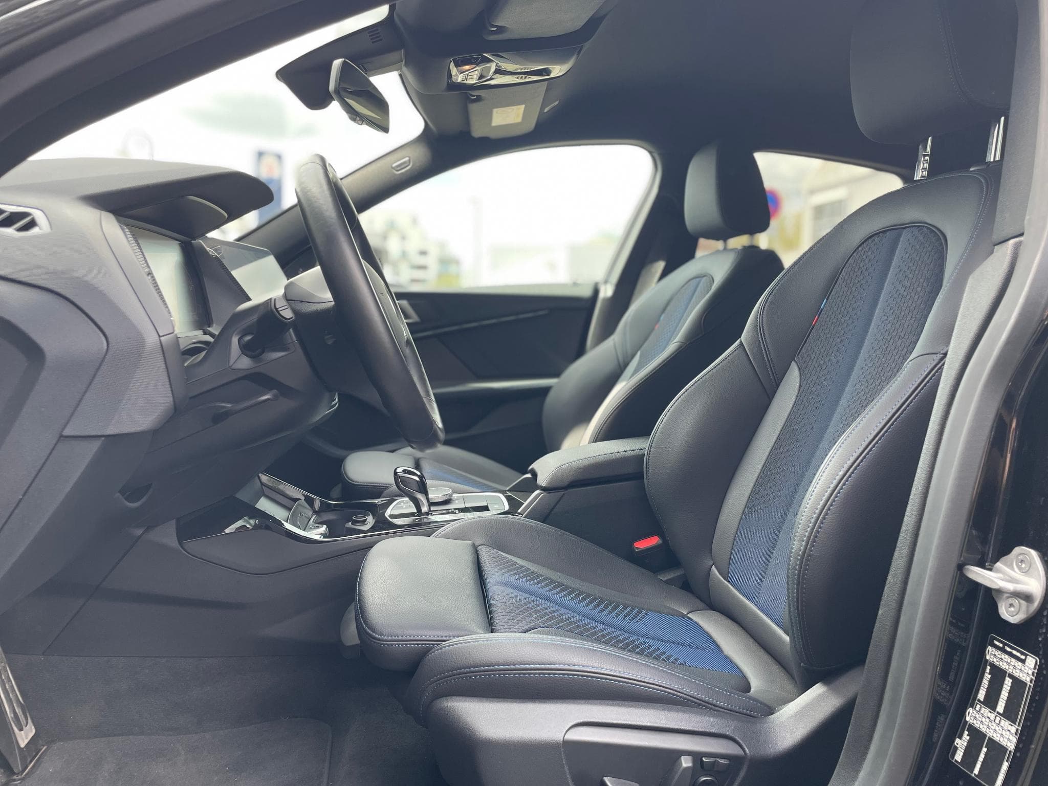 BMW 218 Gran Coupé i Pack M Auto (2024) - Foto 7