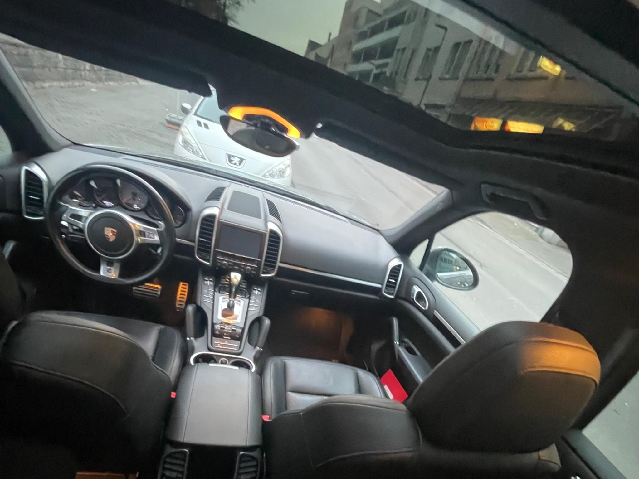 Porsche Cayenne S 4.2 V8 Diesel 382CV (2013) - Photo 3