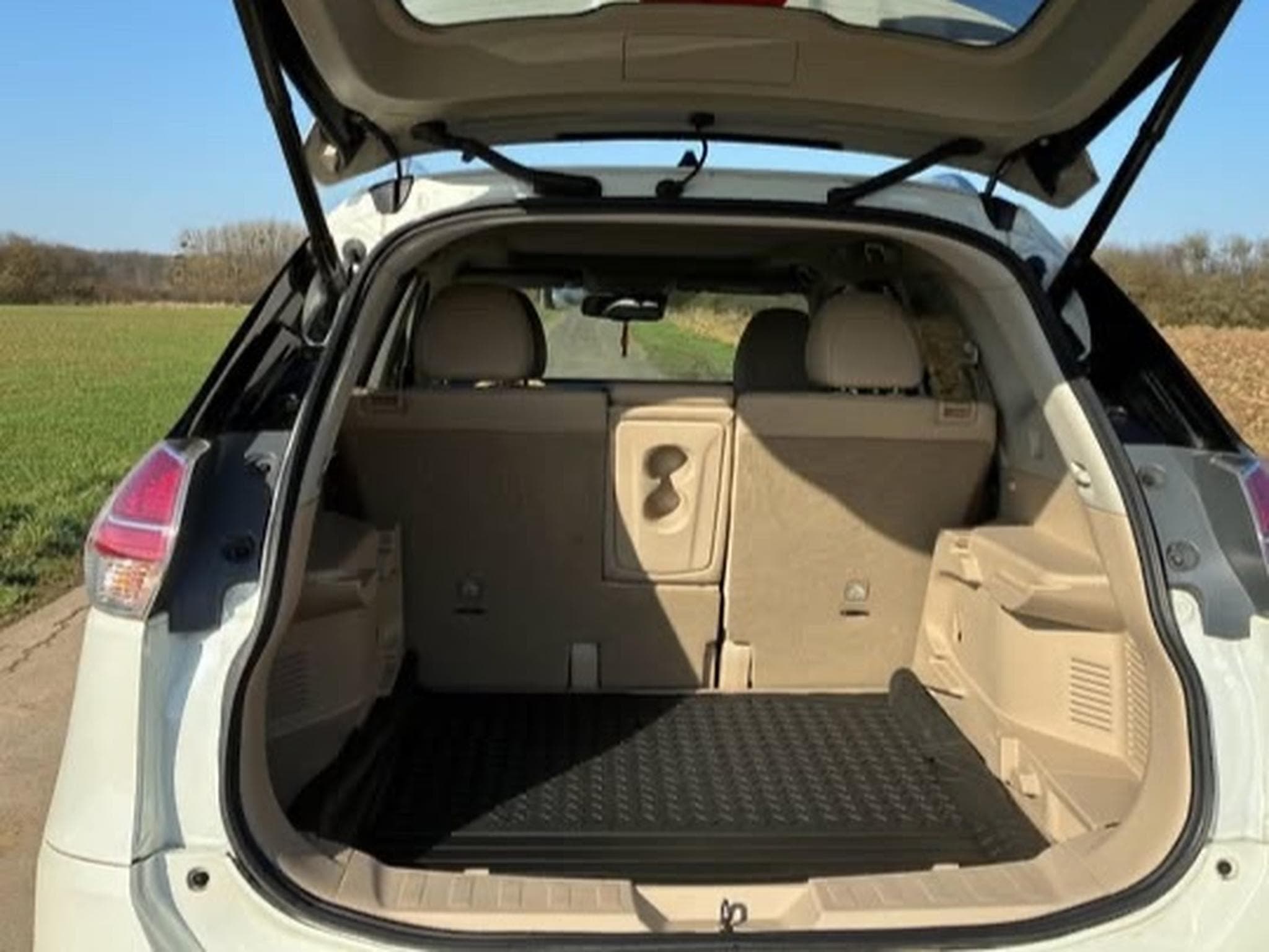 Nissan X-Trail (2016) - Foto 2