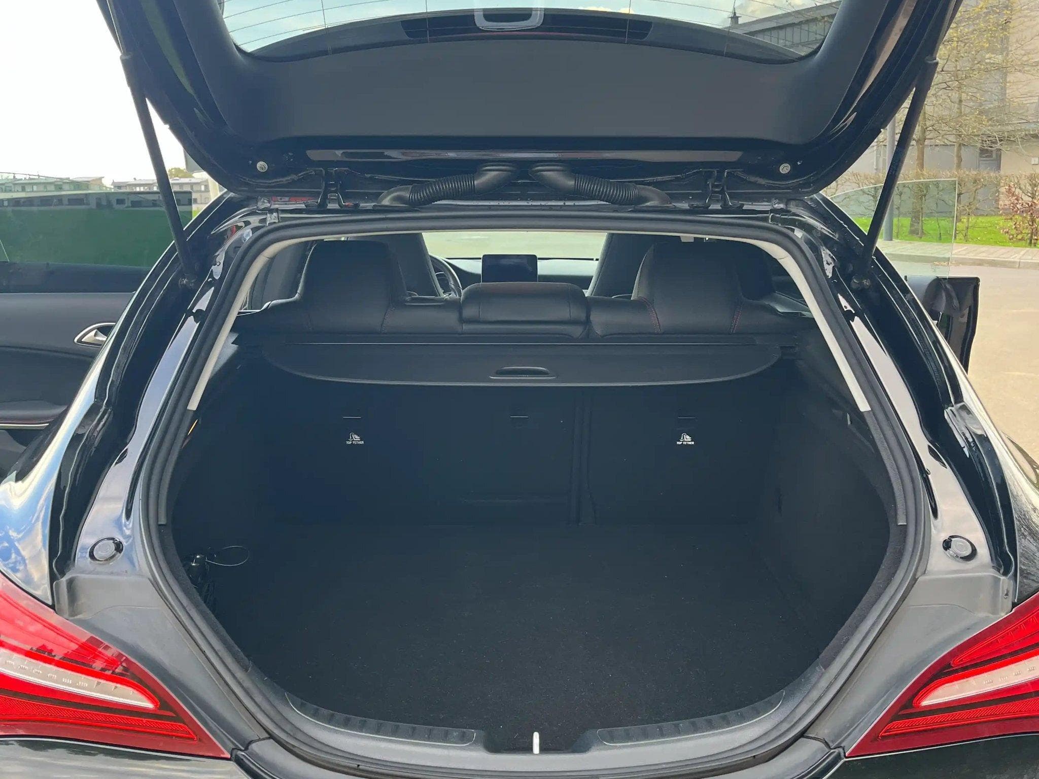 Mercedes CLA 180 Shooting Brake AMG Line - Panoramic (2019) - Foto 10