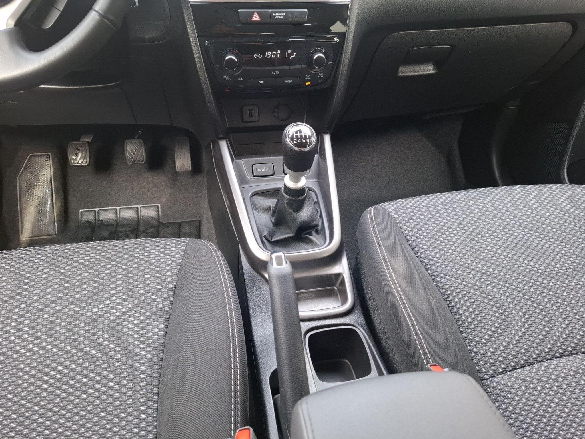 Suzuki Vitara 1.4 GL+ (2024) - Foto 10